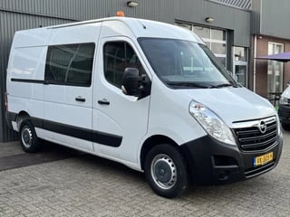 Hoofdafbeelding Opel Movano Opel Movano 2.3 CDTI L2H2 126pk Airco Cruise controle Trekhaak 2500 kg Camera Parkeerhulp achter Euro 5 Bpm vrij 1e eigenaar Dealer onderhouden Ook ideaal voor ombouw naar camper !!