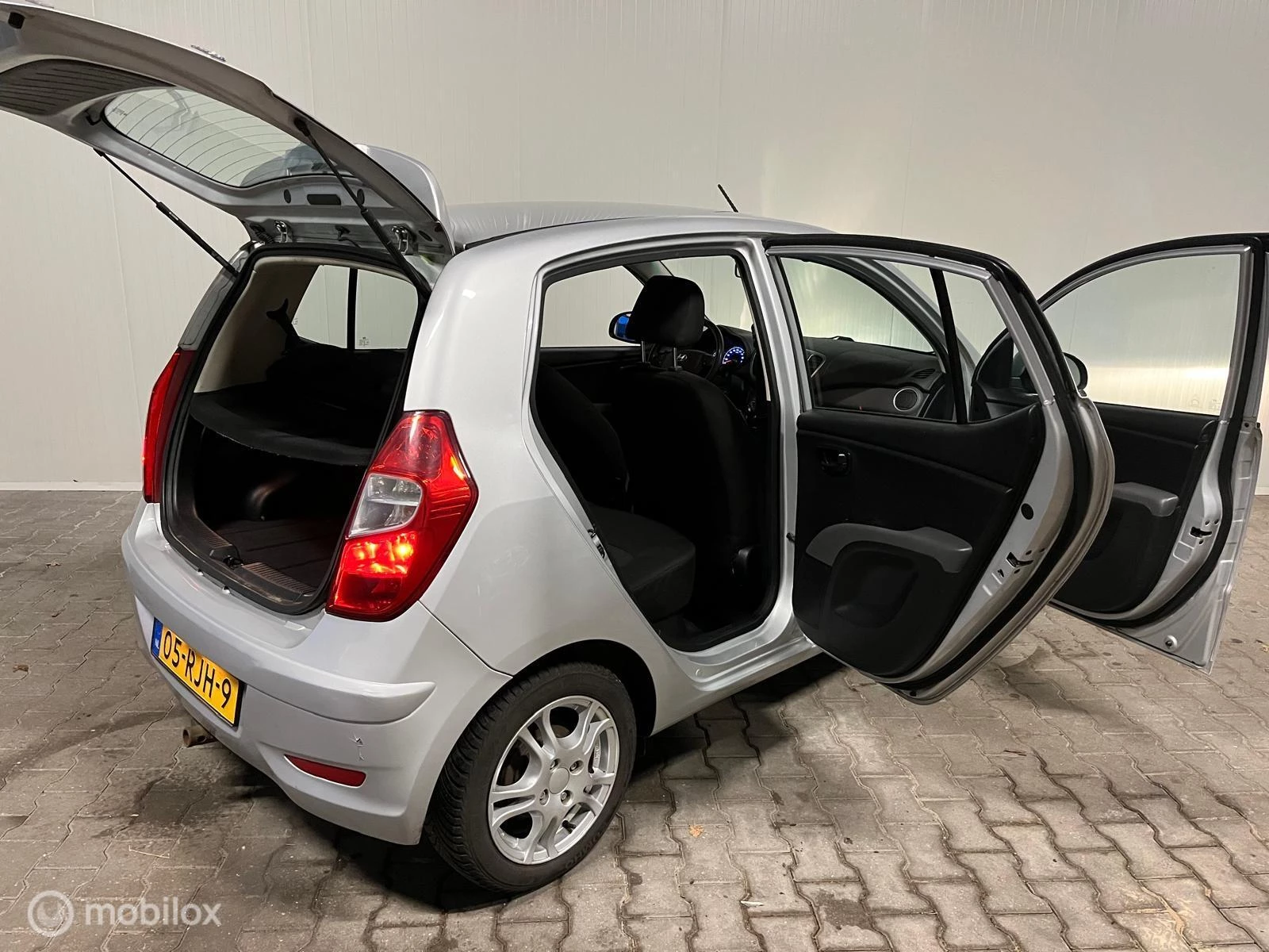 Hoofdafbeelding Hyundai i10