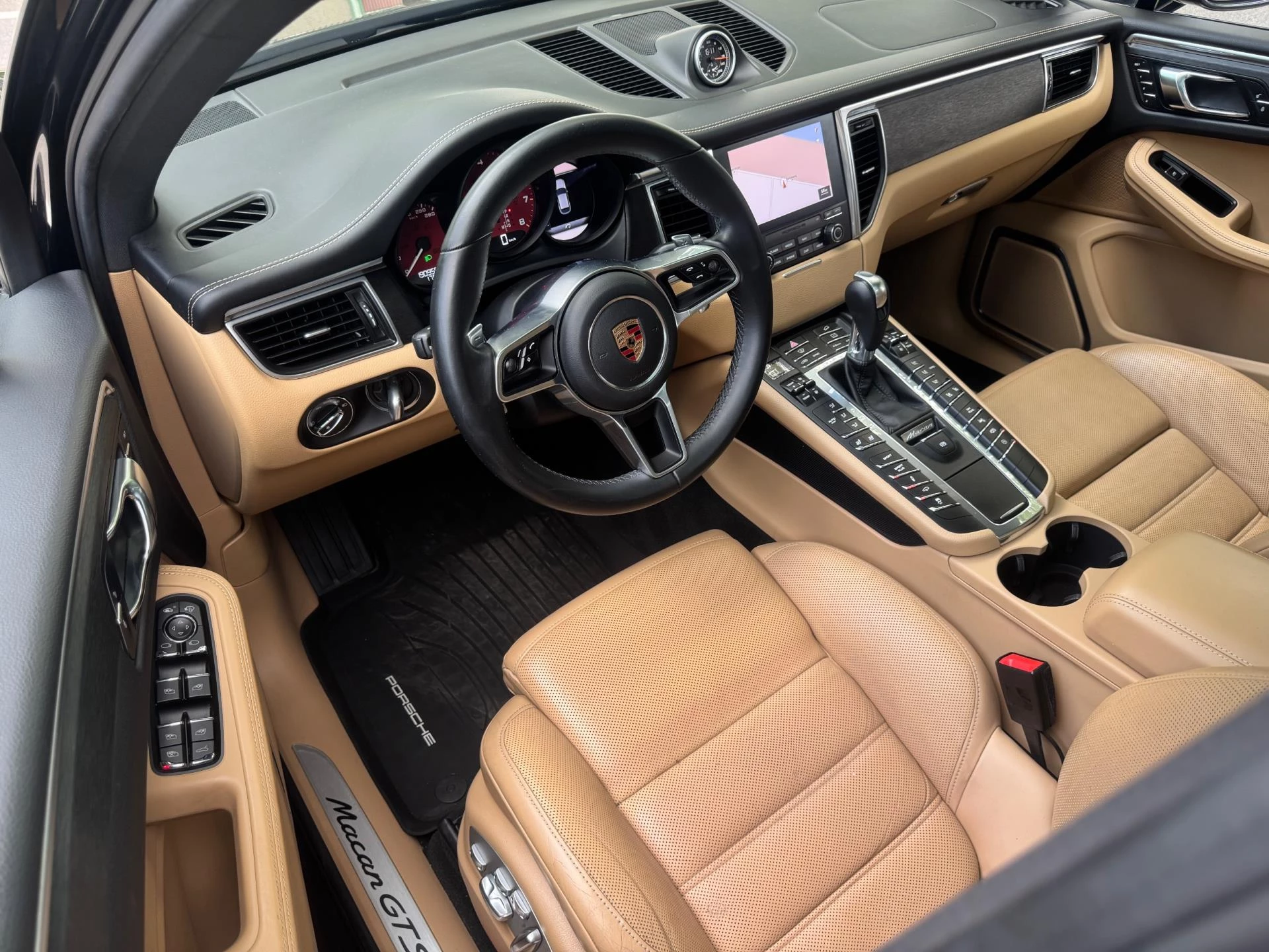 Hoofdafbeelding Porsche Macan
