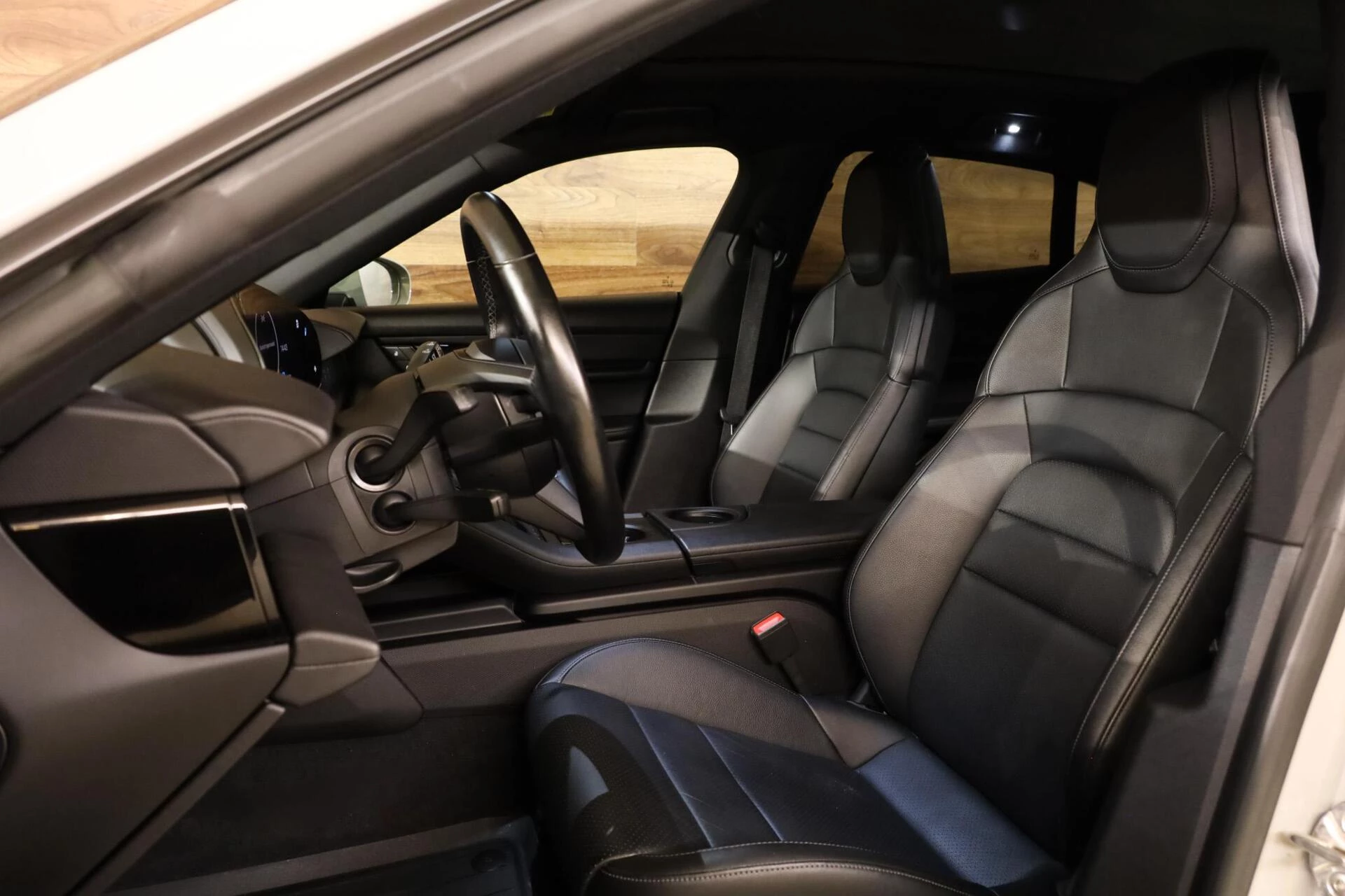 Hoofdafbeelding Porsche Taycan