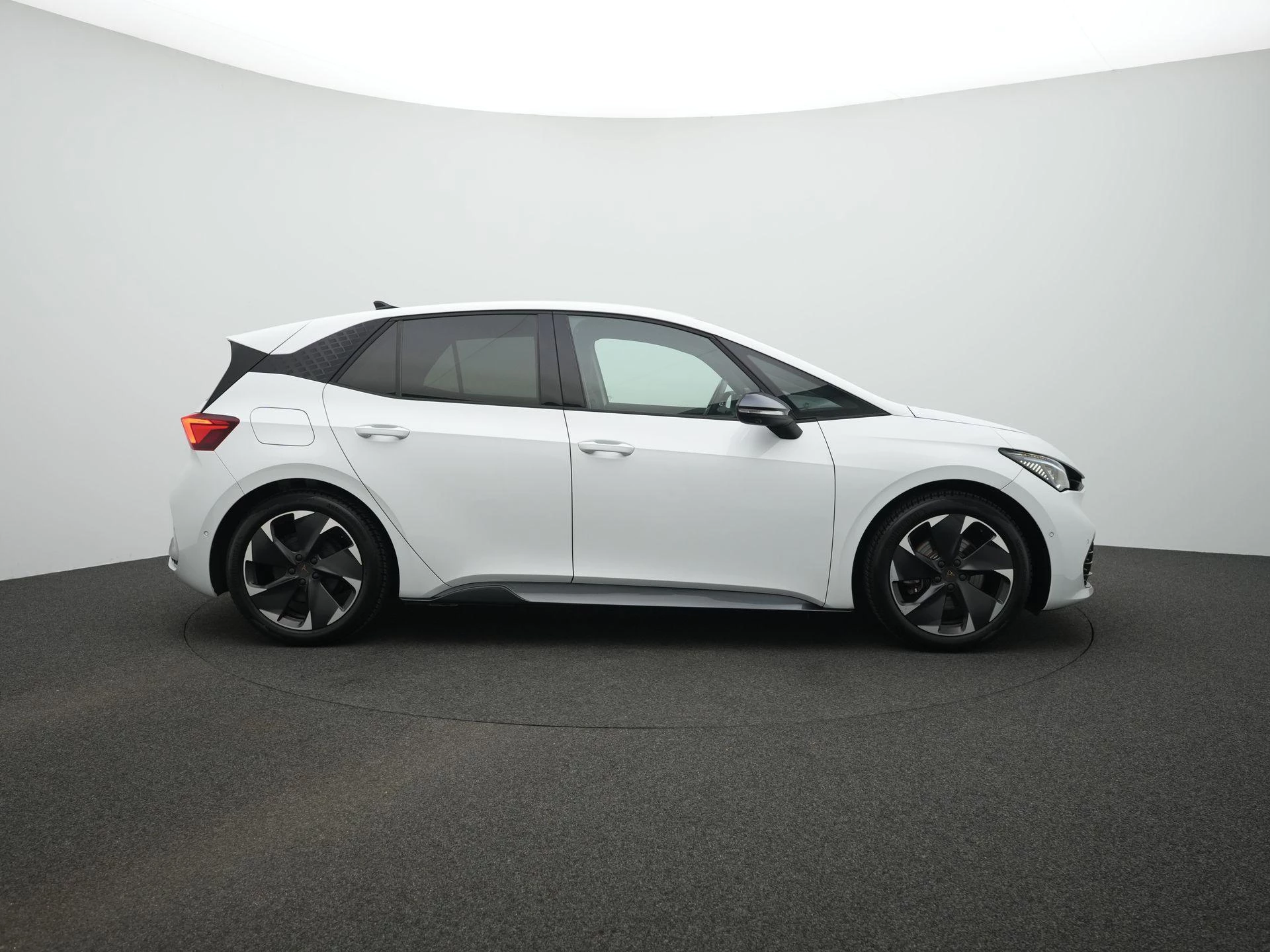 Hoofdafbeelding CUPRA Born