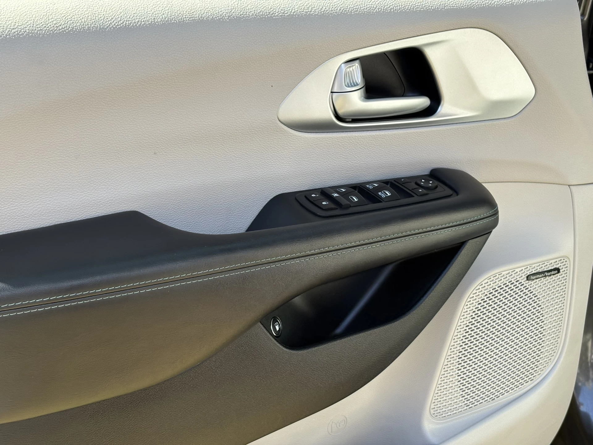 Hoofdafbeelding Chrysler Pacifica