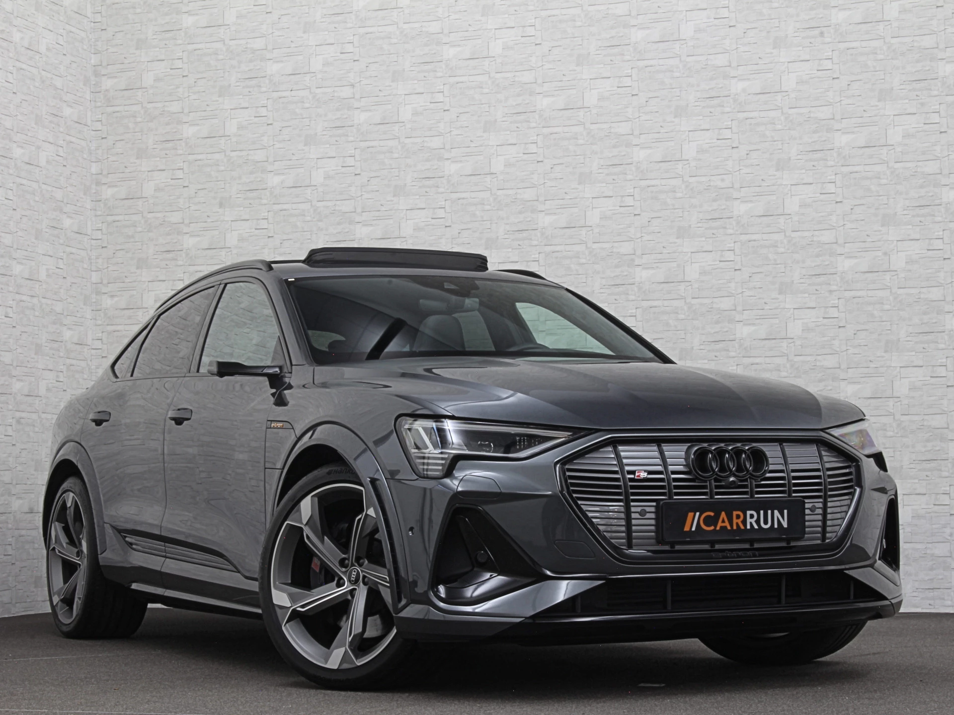 Hoofdafbeelding Audi e-tron