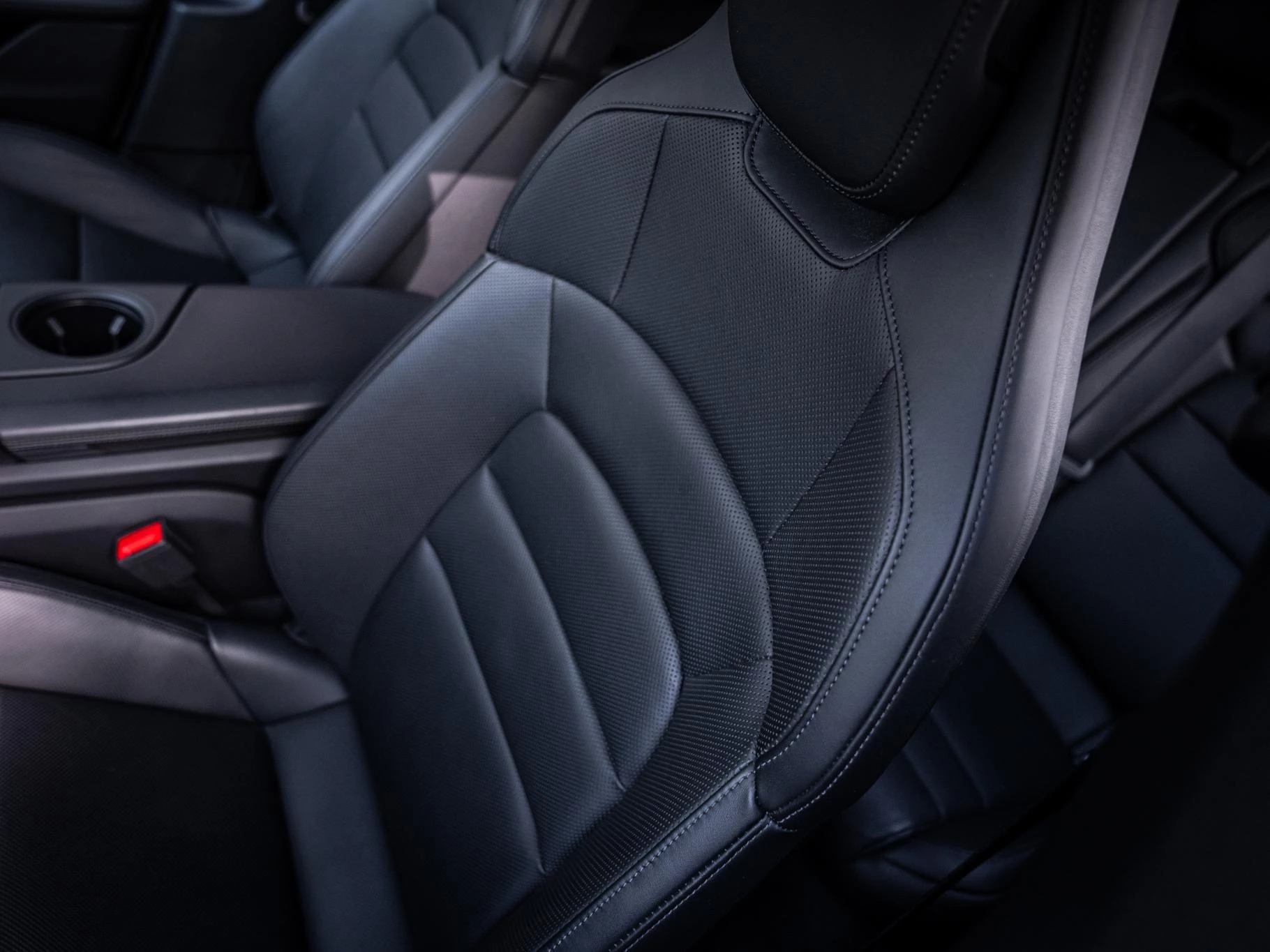 Hoofdafbeelding Porsche Taycan