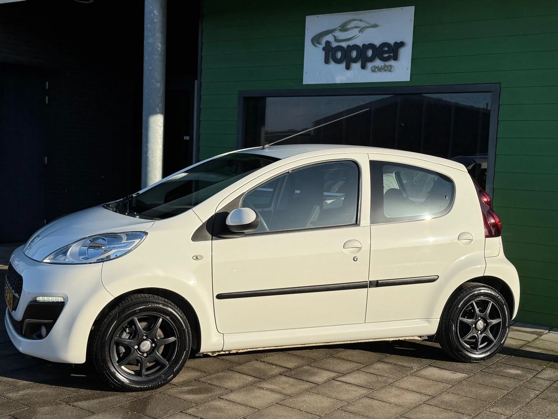 Hoofdafbeelding Peugeot 107