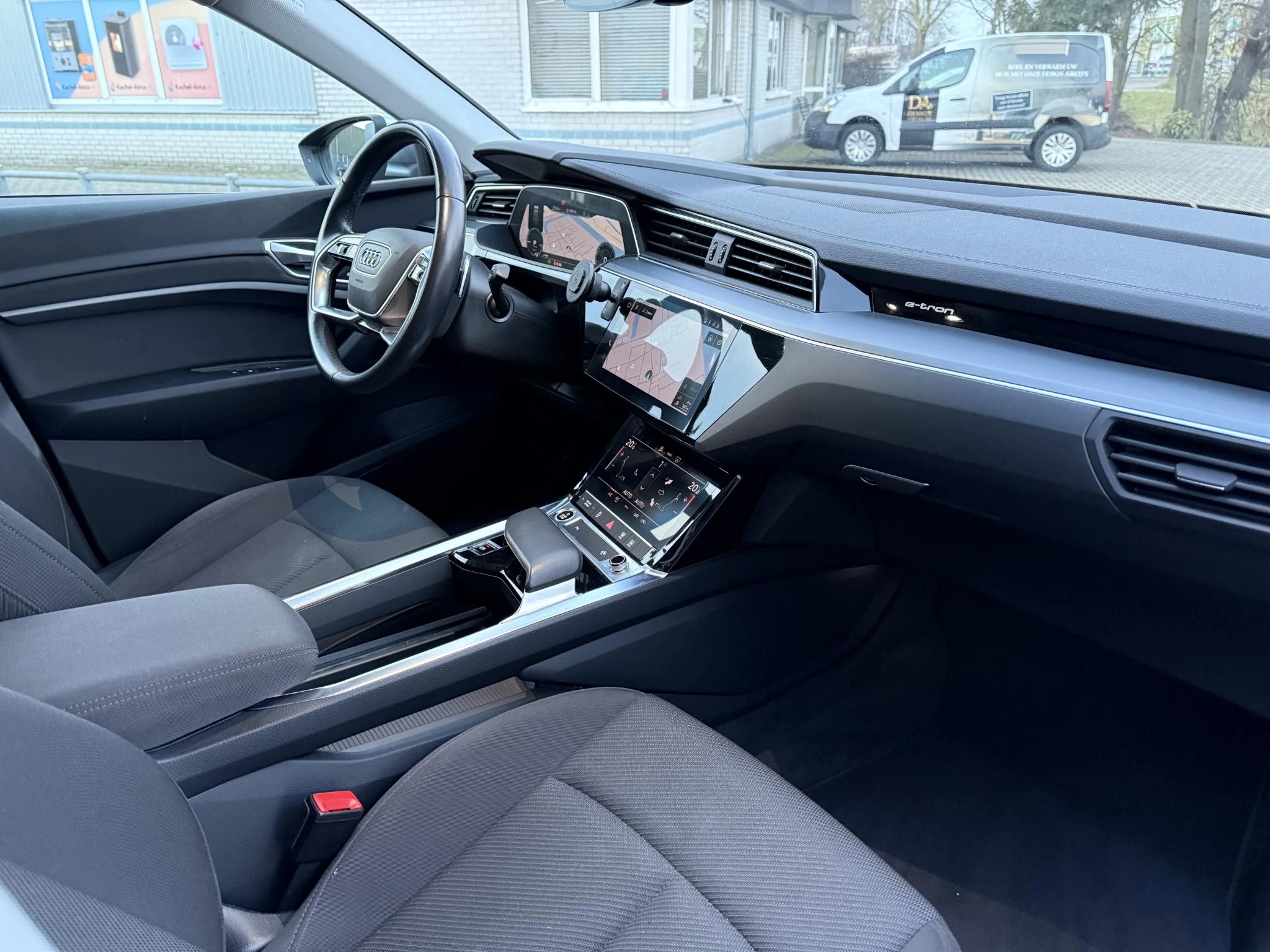 Hoofdafbeelding Audi e-tron