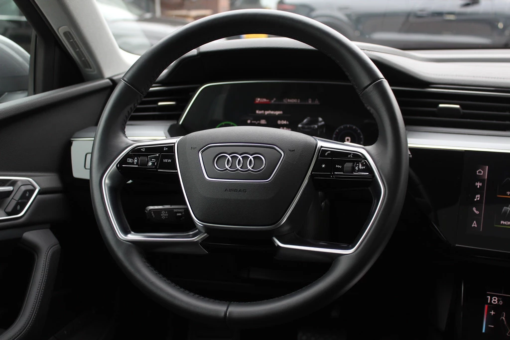 Hoofdafbeelding Audi e-tron