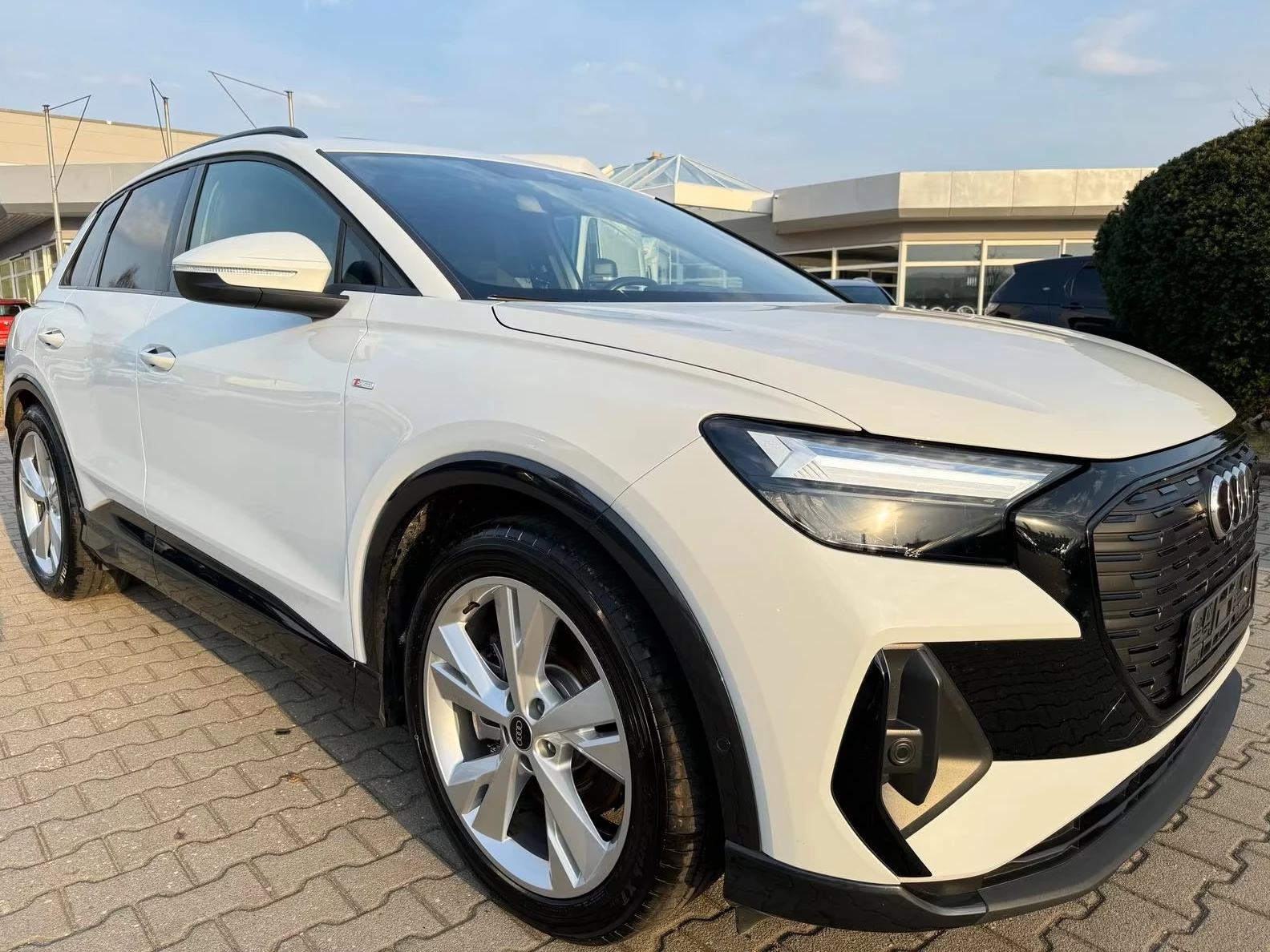 Hoofdafbeelding Audi Q4 e-tron