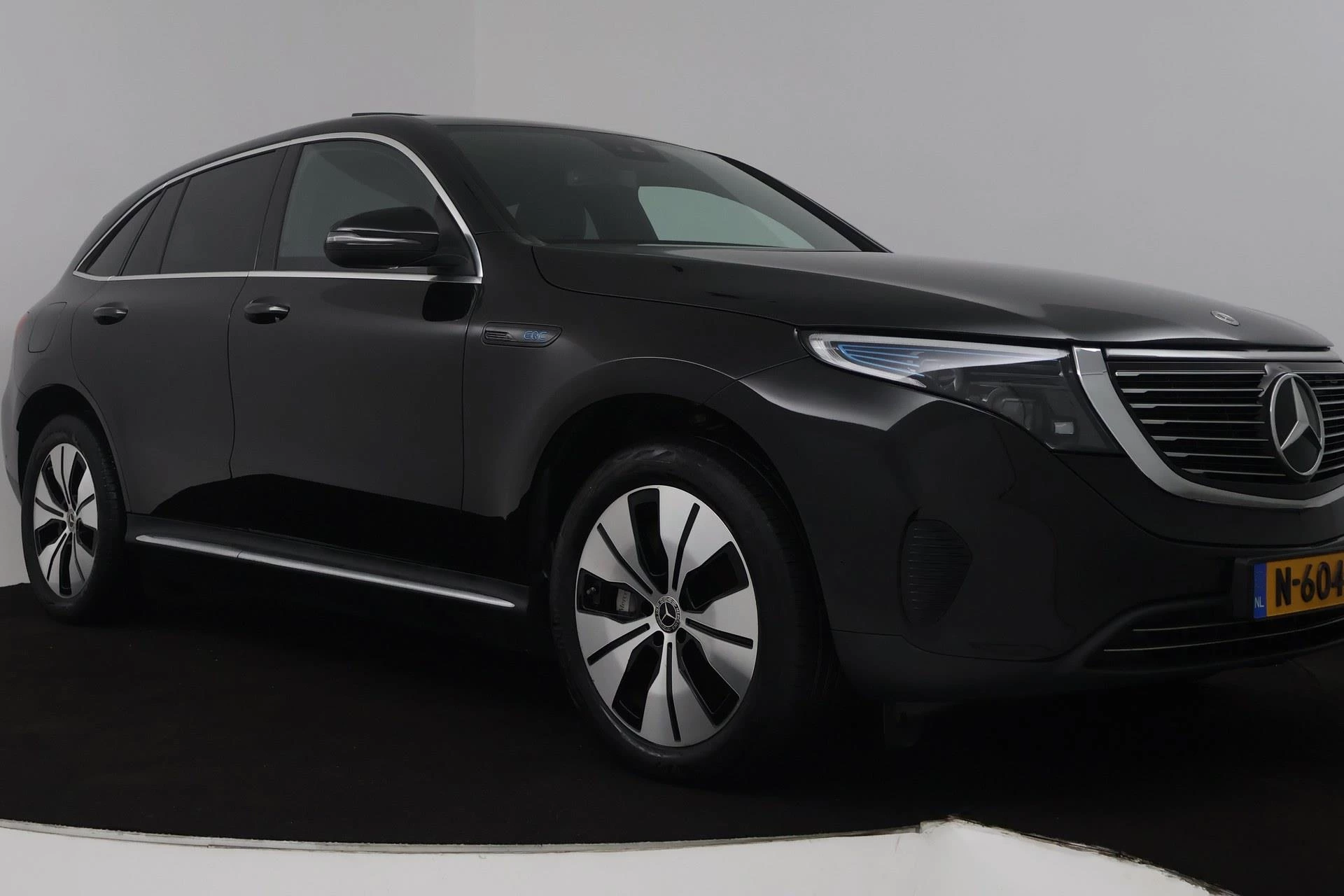Hoofdafbeelding Mercedes-Benz EQC