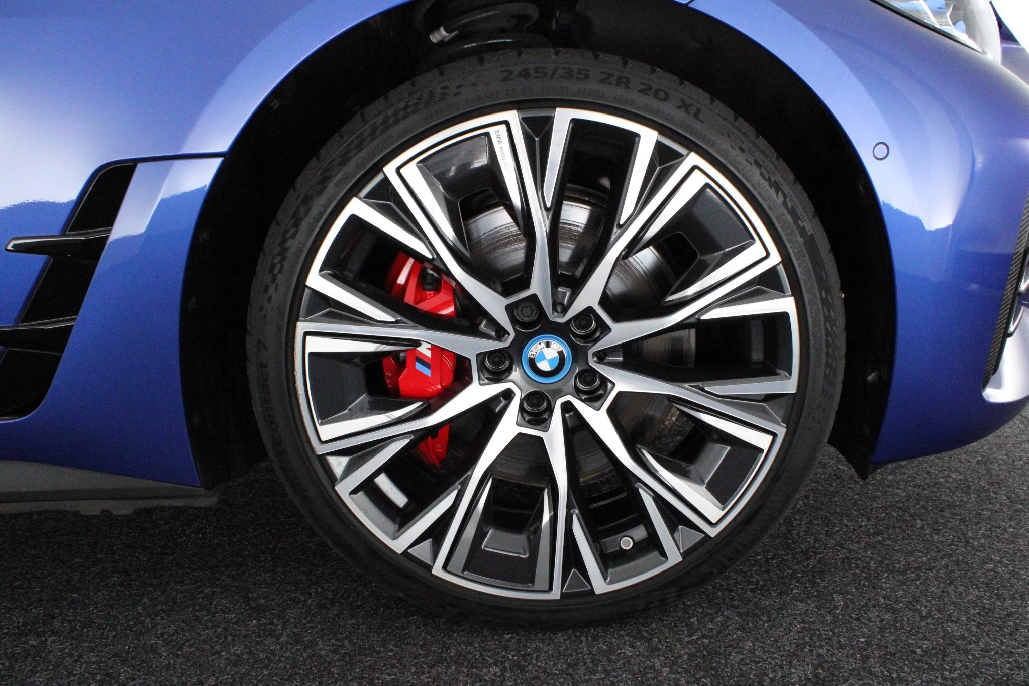 Hoofdafbeelding BMW i4