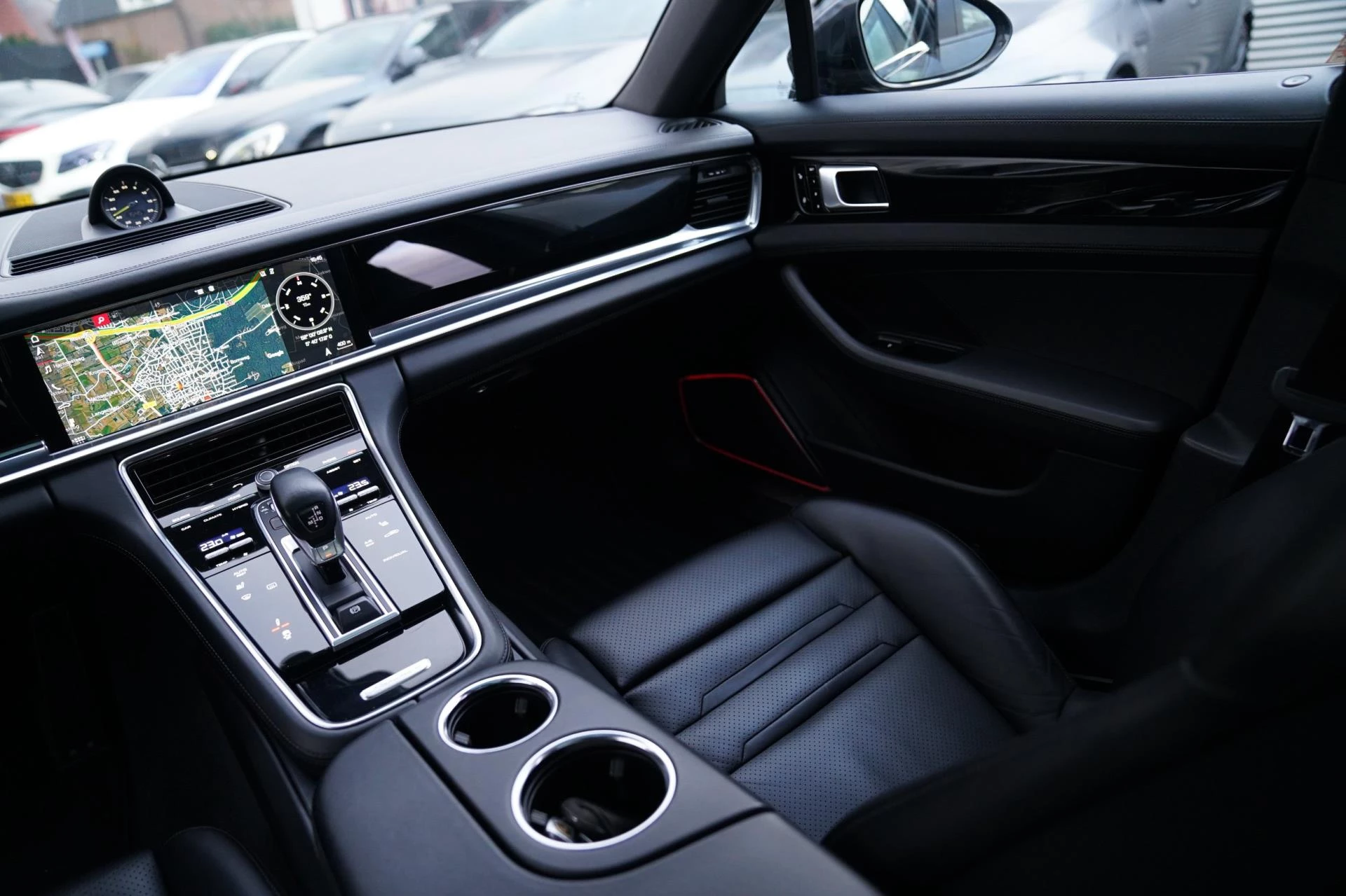 Hoofdafbeelding Porsche Panamera