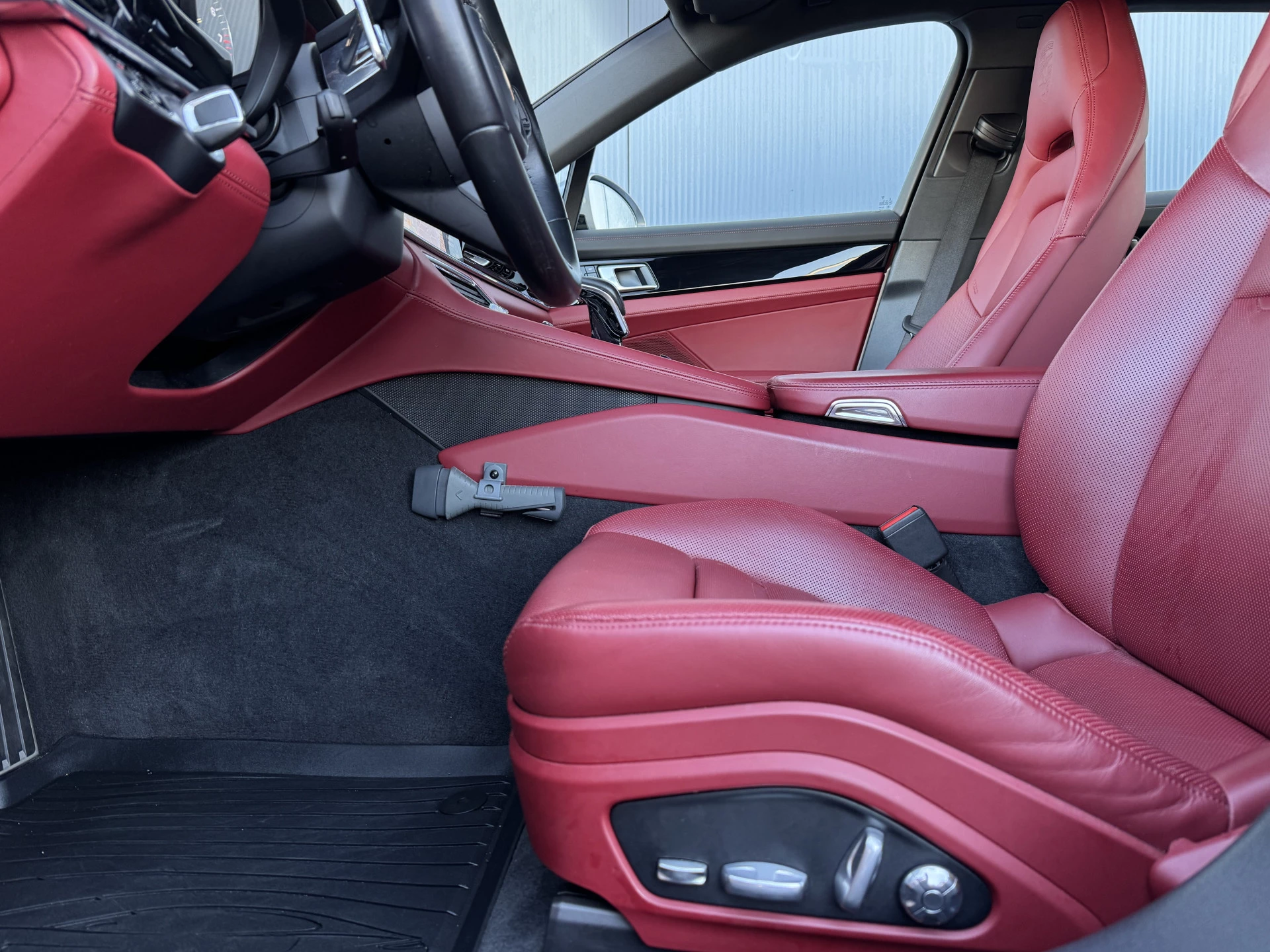 Hoofdafbeelding Porsche Panamera