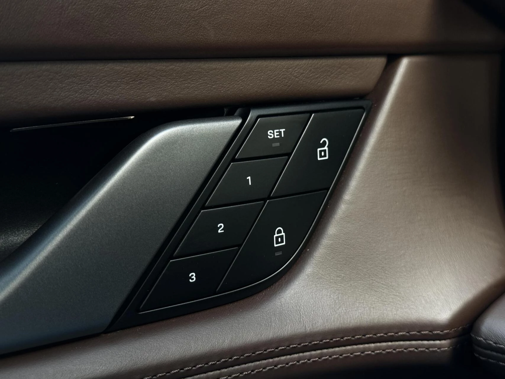 Hoofdafbeelding Porsche Taycan