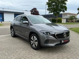 Hoofdafbeelding Mercedes-Benz EQA Mercedes-Benz EQA Electric Art 67kWH Trekhaak Camera
