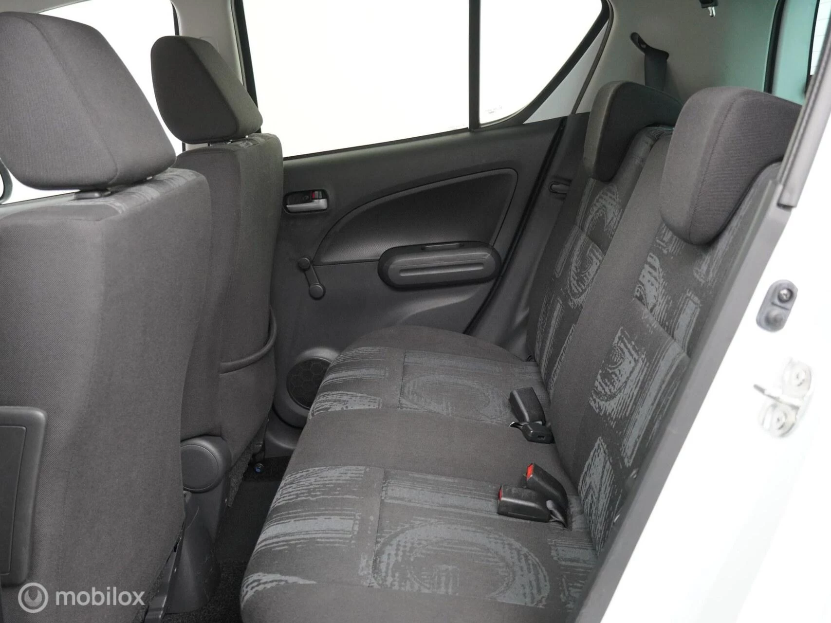 Hoofdafbeelding Opel Agila