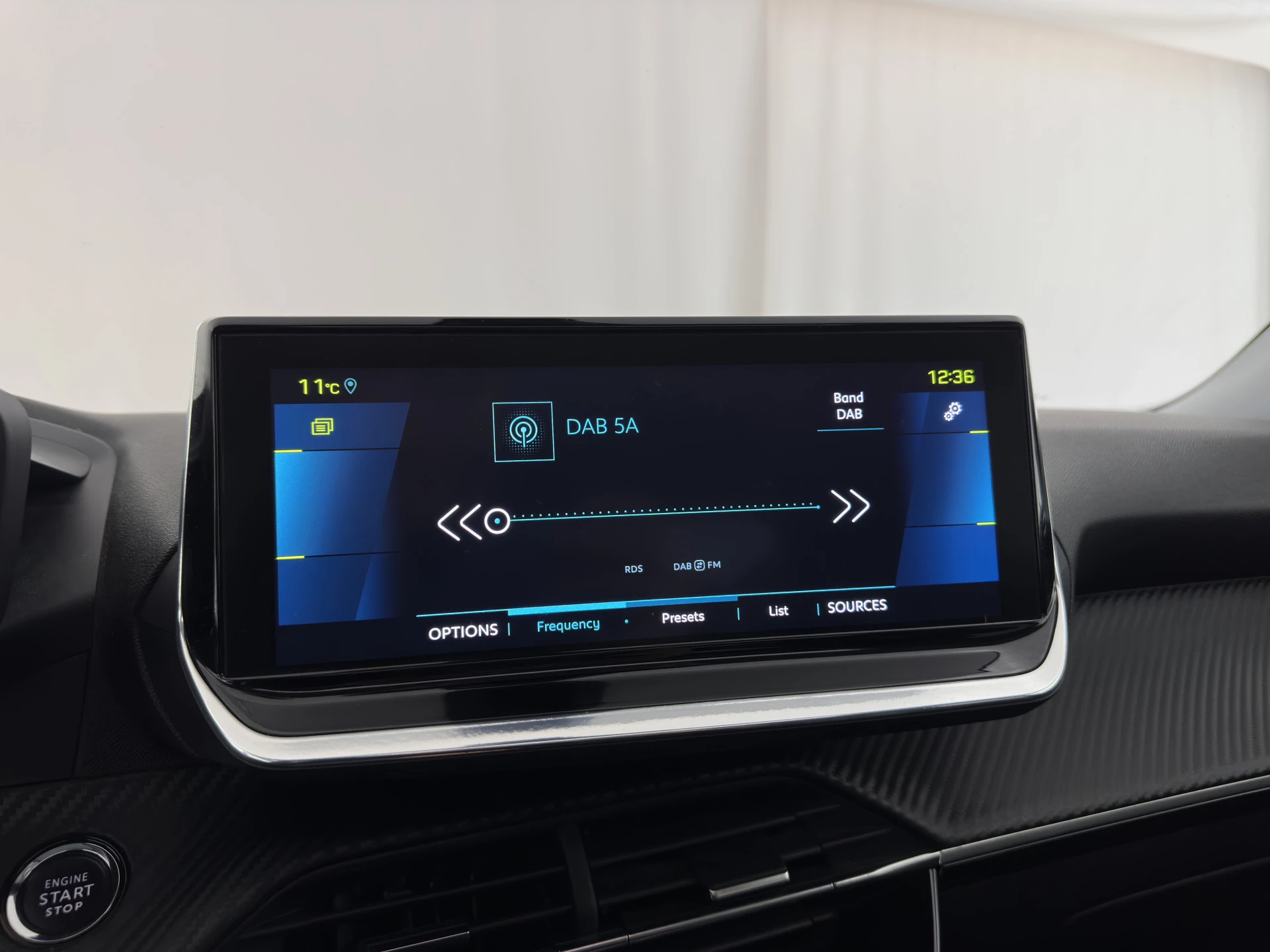 Hoofdafbeelding Peugeot e-2008