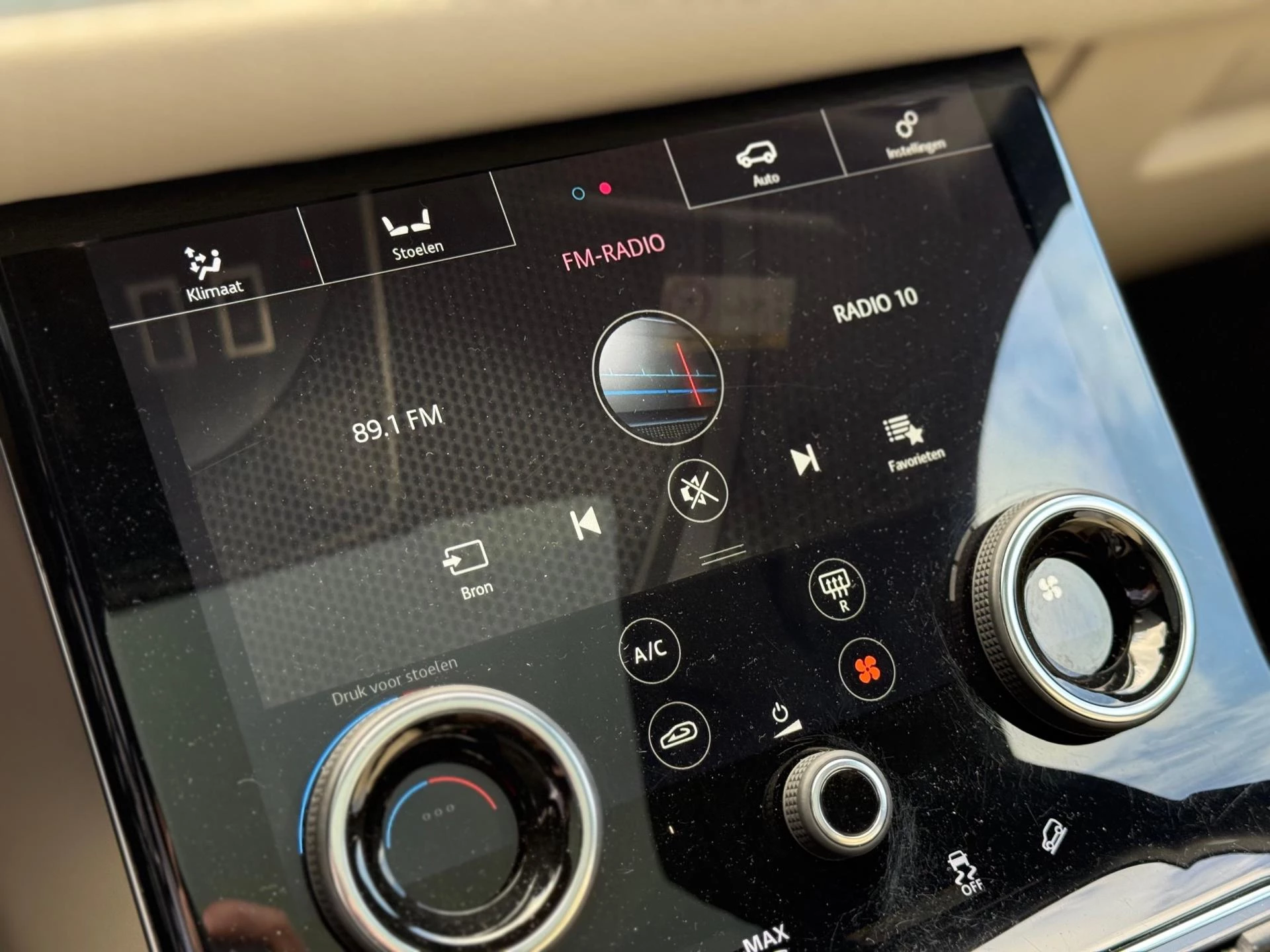 Hoofdafbeelding Land Rover Range Rover Velar