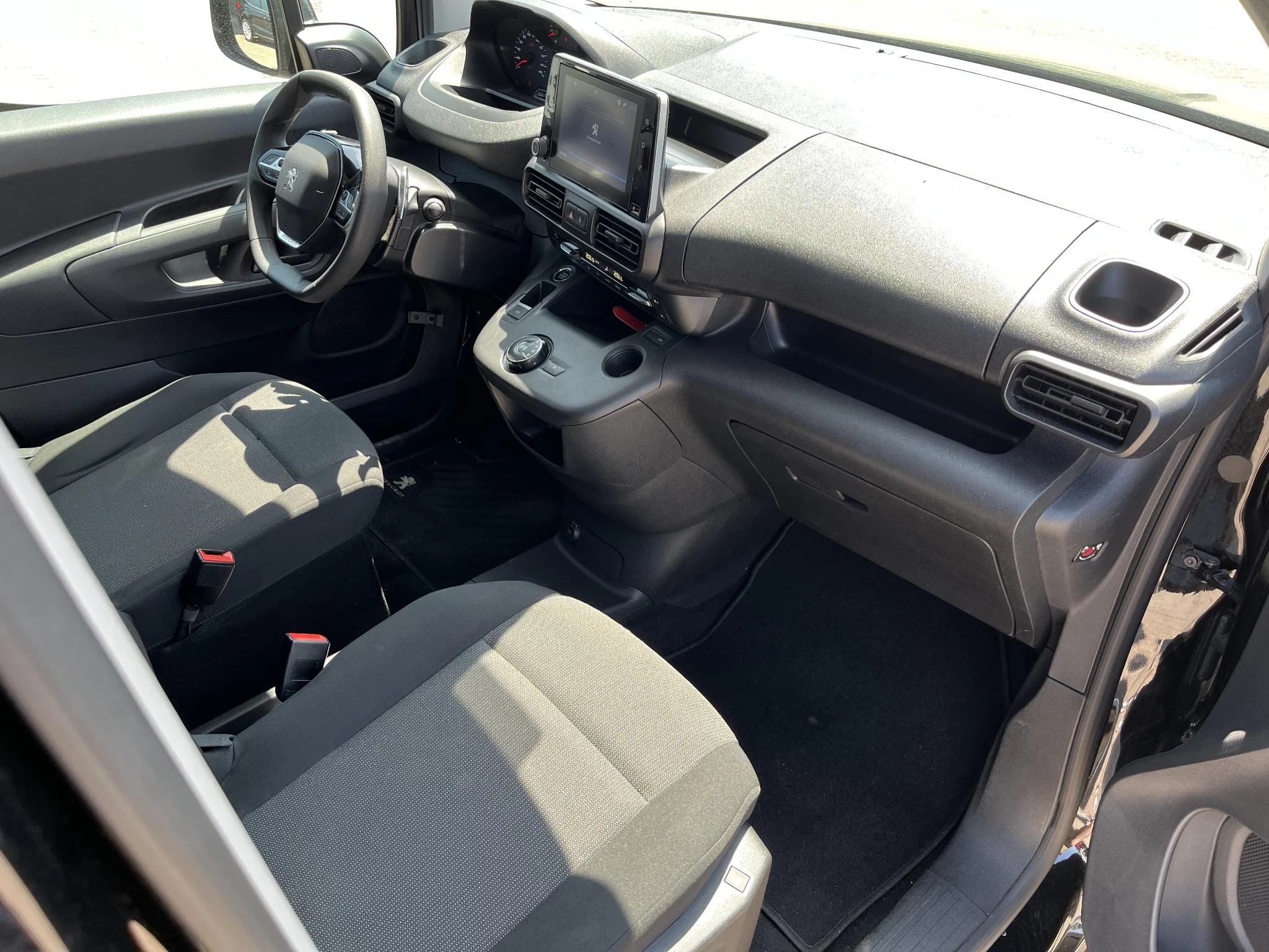 Hoofdafbeelding Peugeot Partner