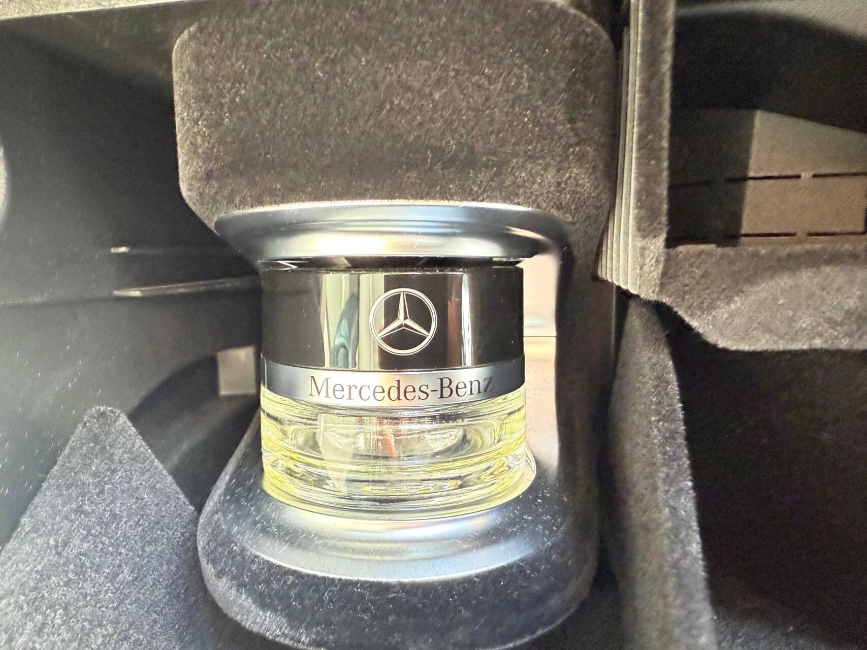 Hoofdafbeelding Mercedes-Benz EQC