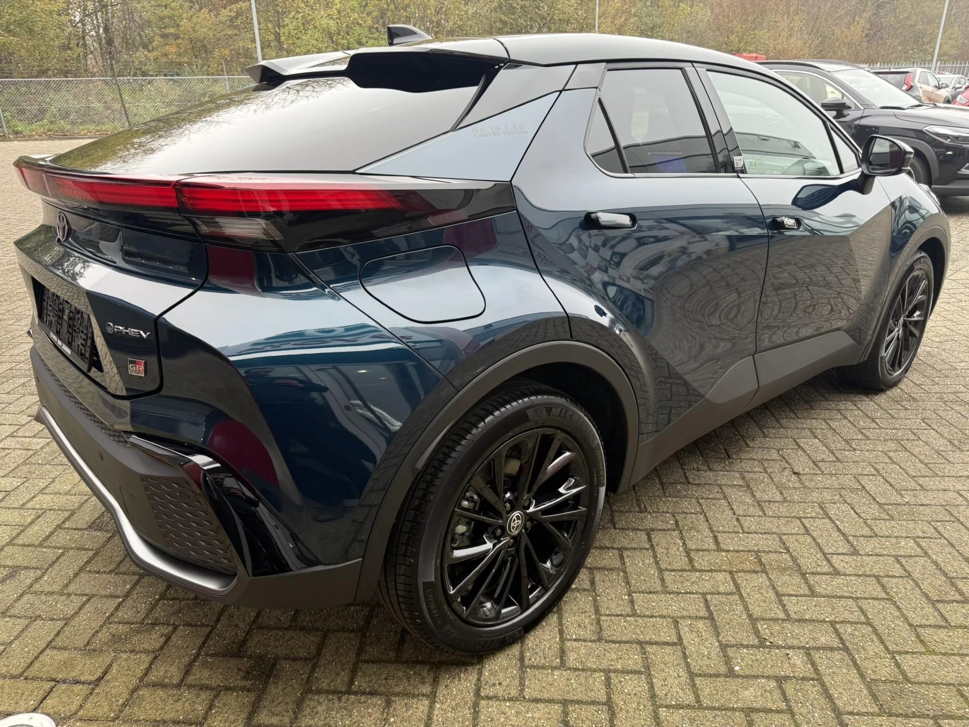 Hoofdafbeelding Toyota C-HR