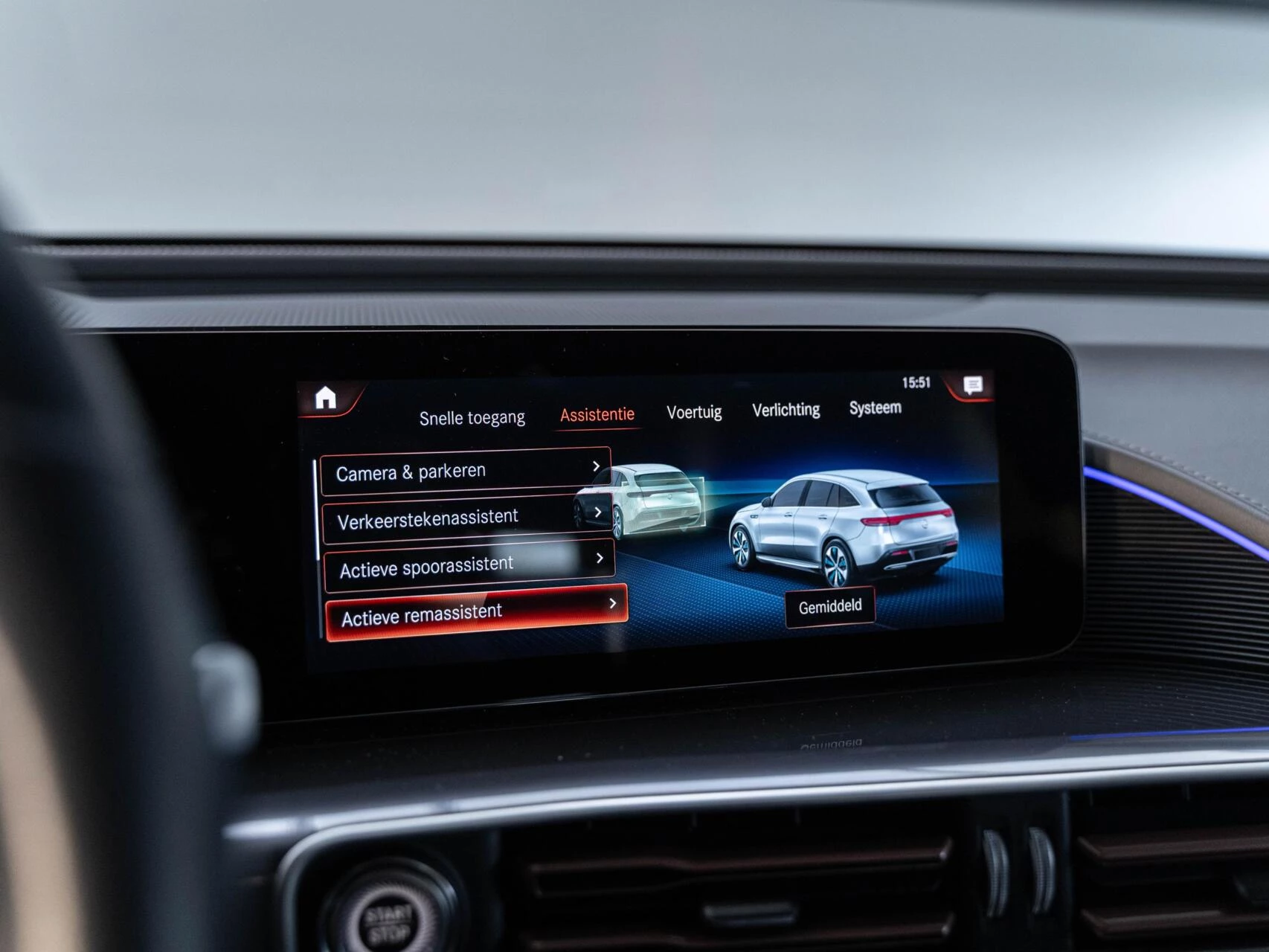 Hoofdafbeelding Mercedes-Benz EQC