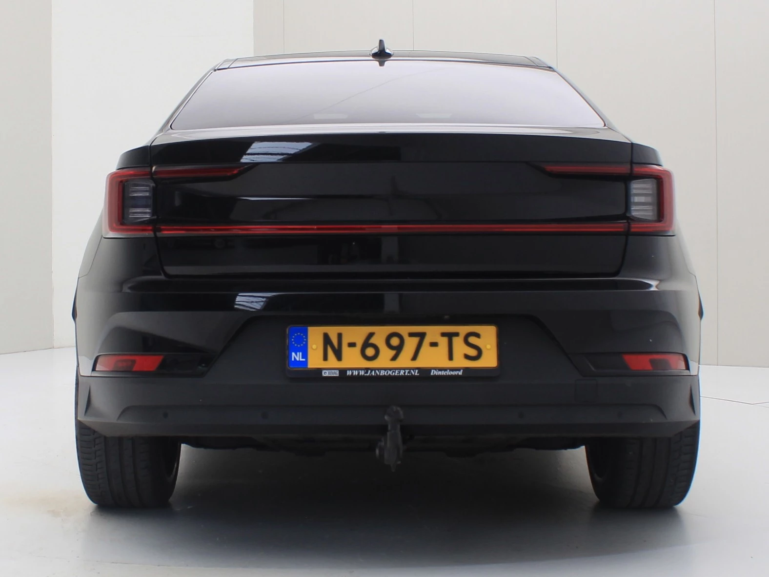 Hoofdafbeelding Polestar 2