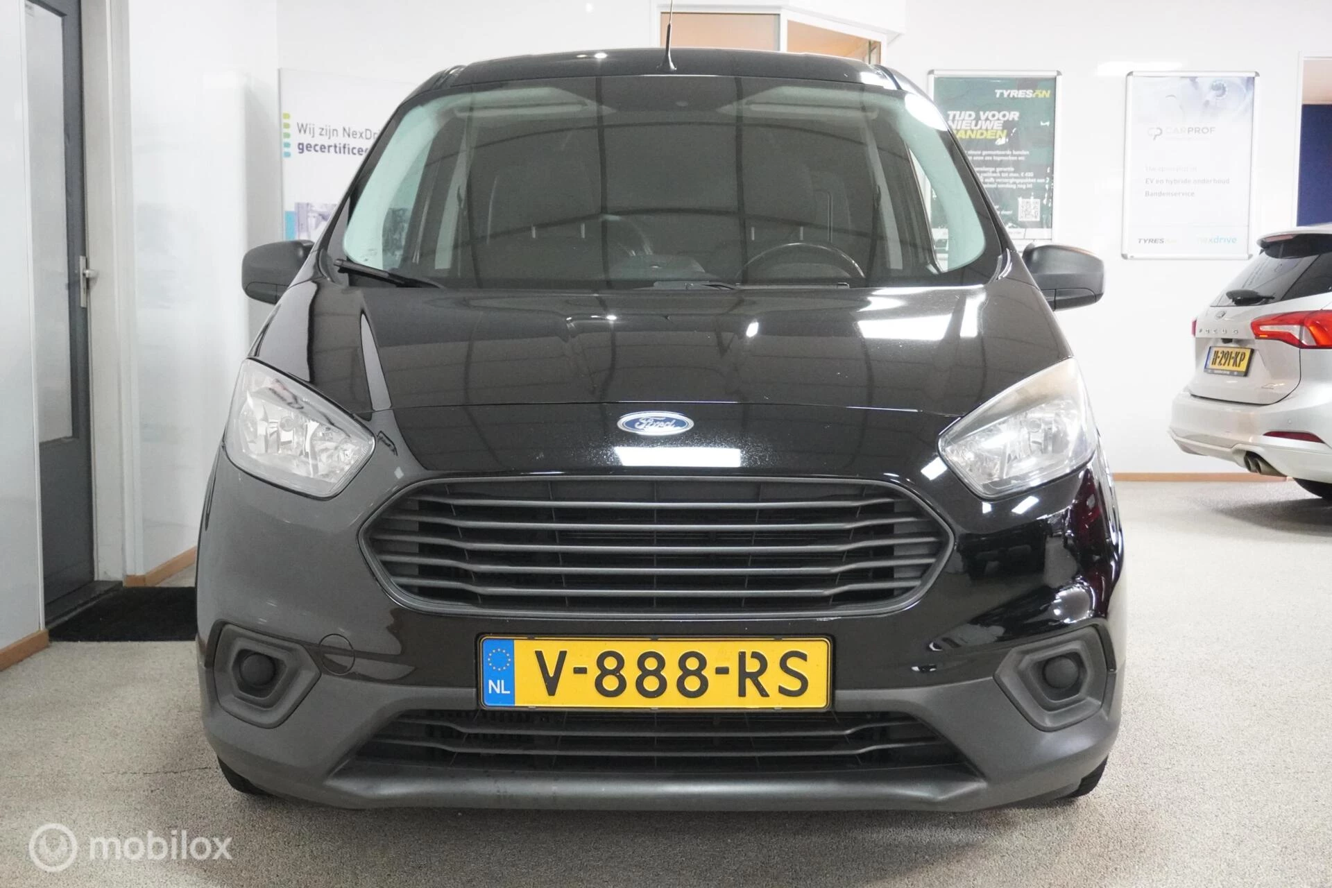 Hoofdafbeelding Ford Transit Courier