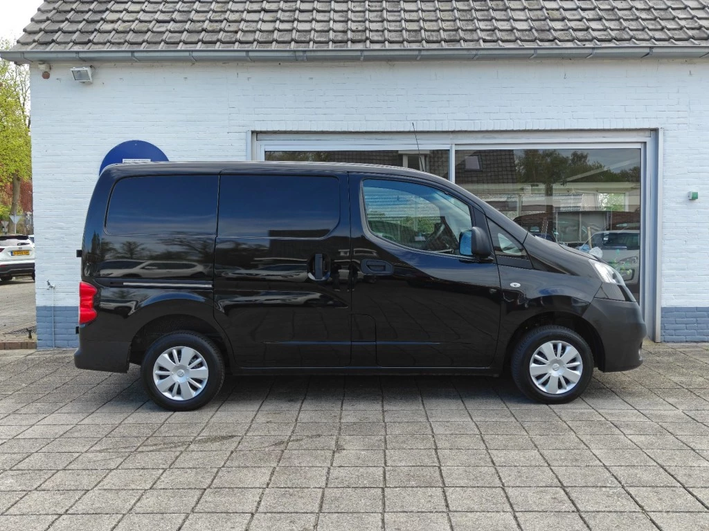 Hoofdafbeelding Nissan NV200