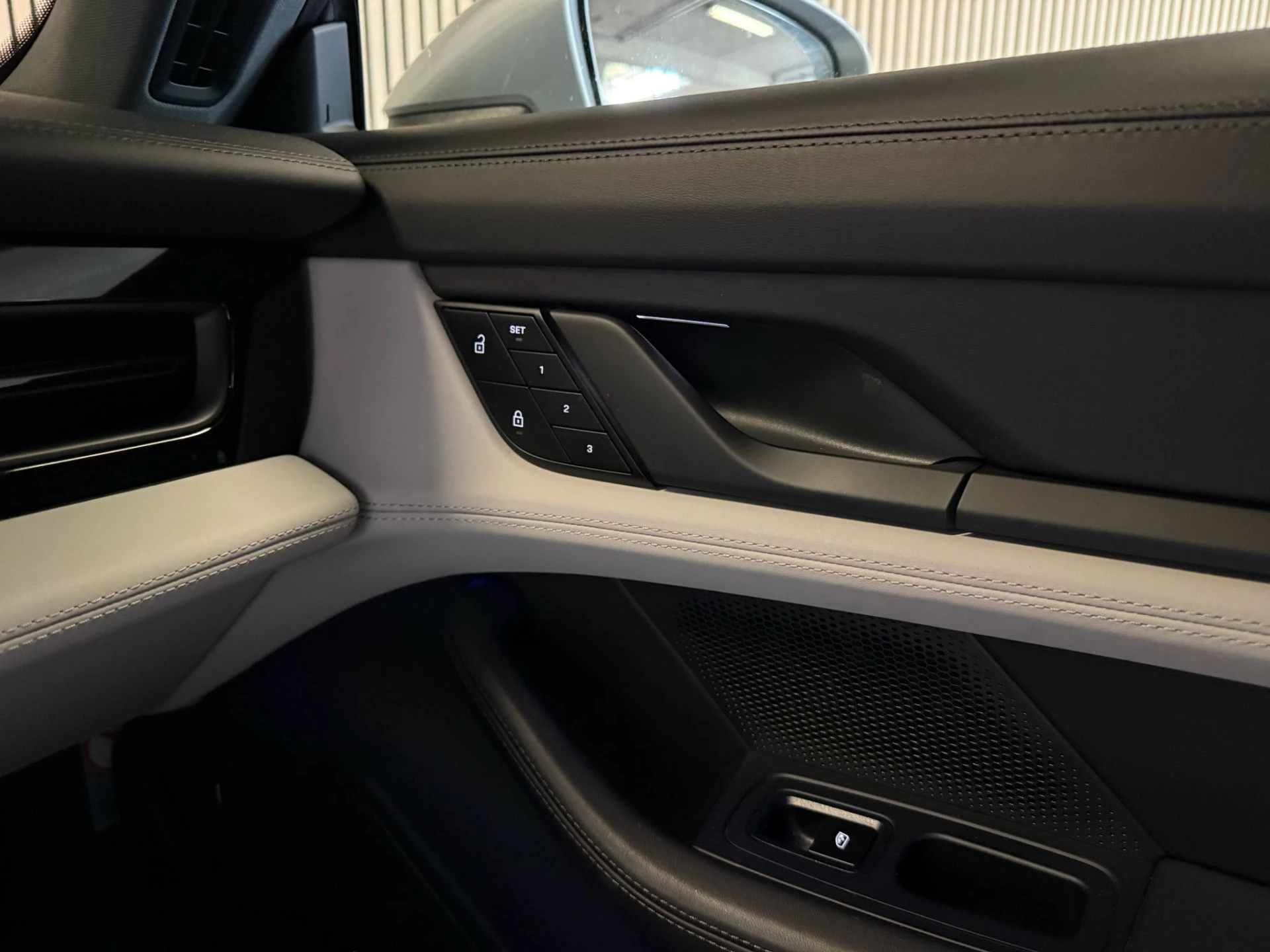 Hoofdafbeelding Porsche Taycan