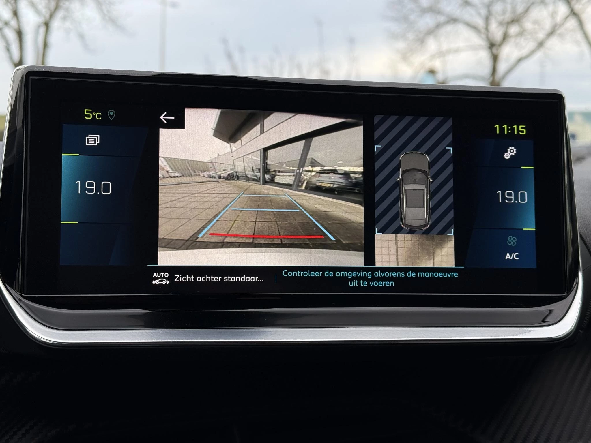 Hoofdafbeelding Peugeot e-2008