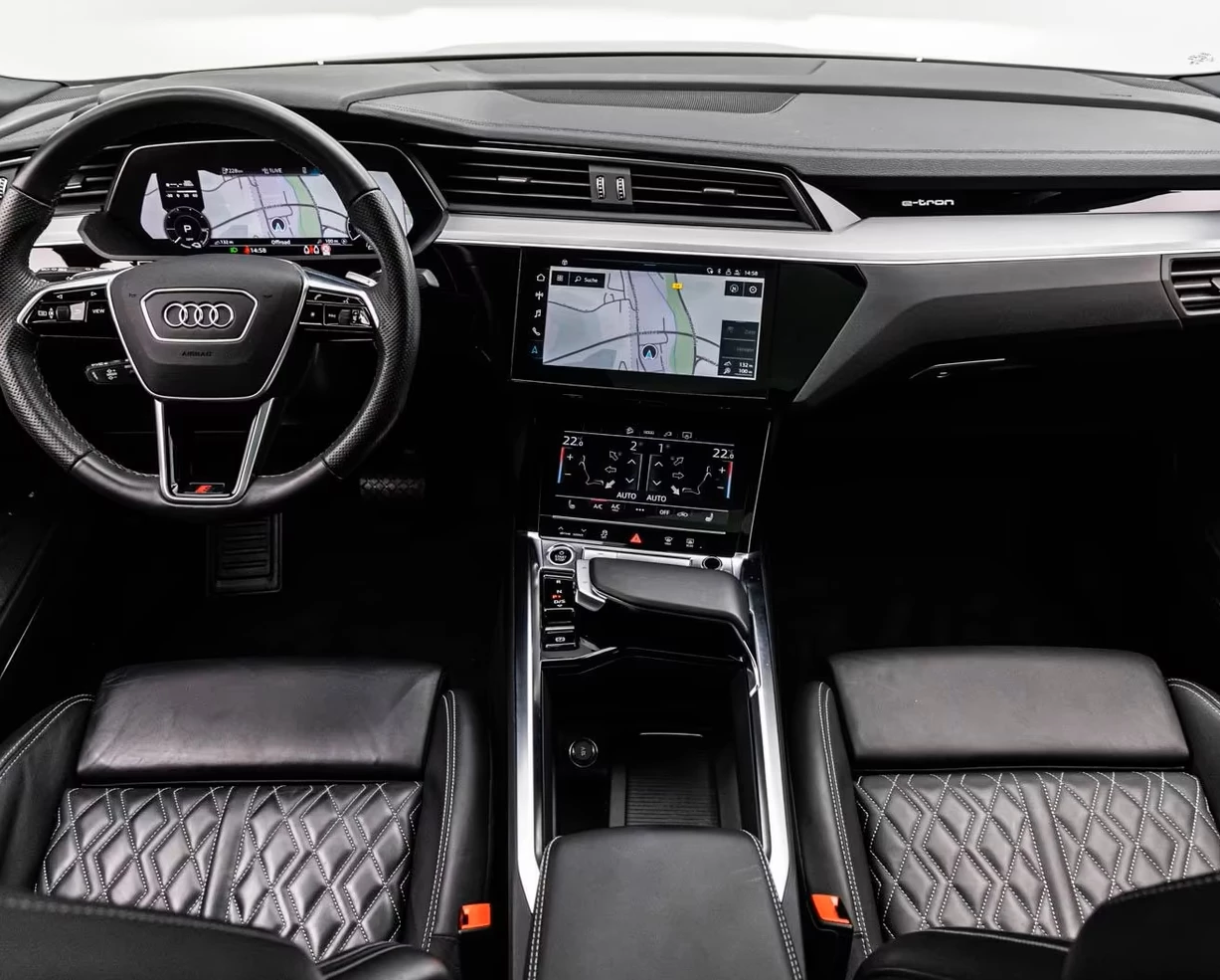 Hoofdafbeelding Audi e-tron
