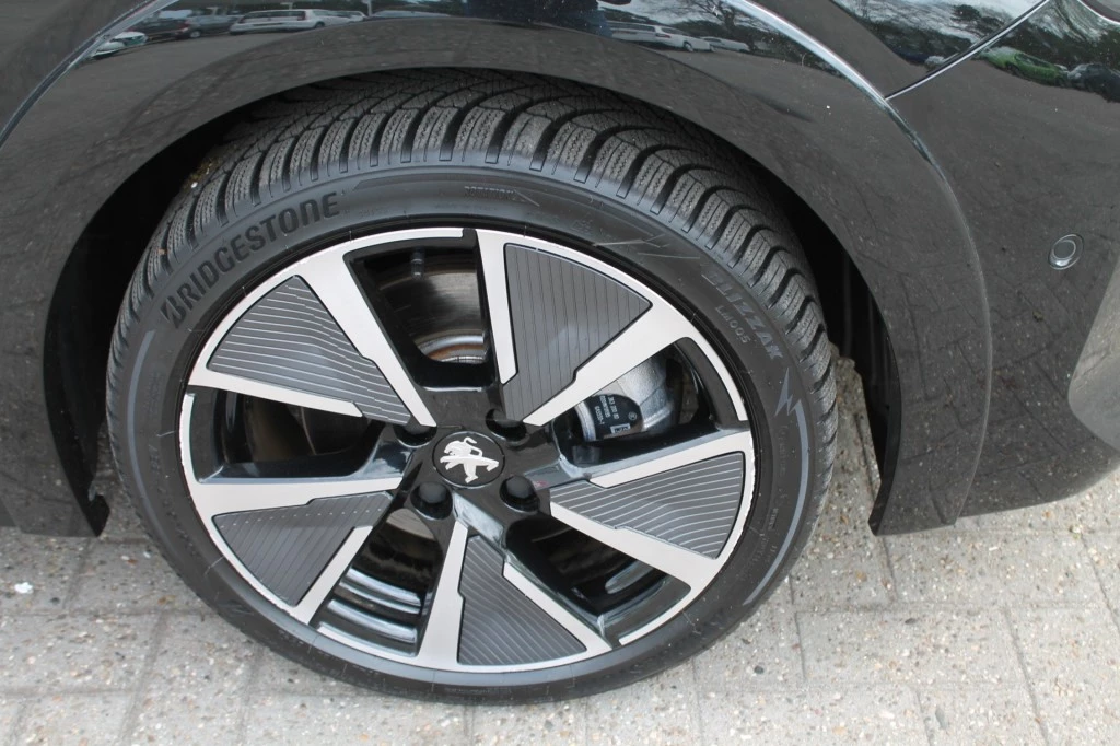Hoofdafbeelding Peugeot e-208