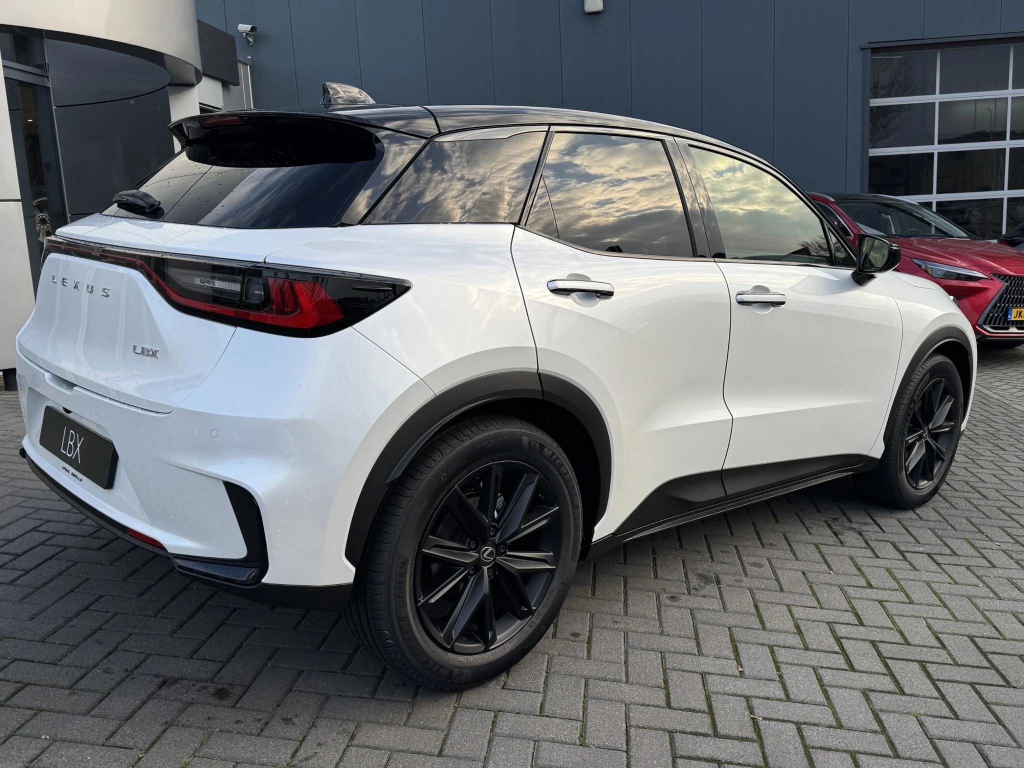 Hoofdafbeelding Lexus LBX