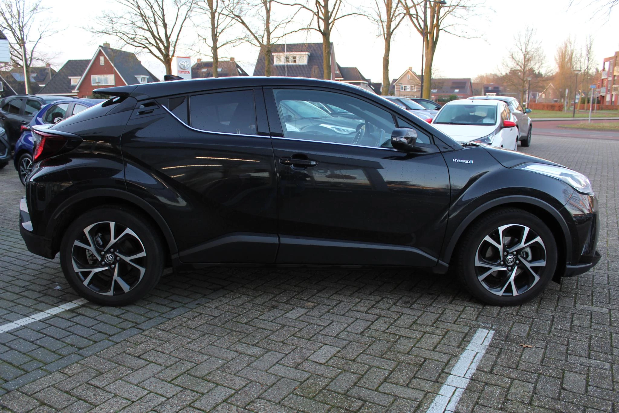 Hoofdafbeelding Toyota C-HR