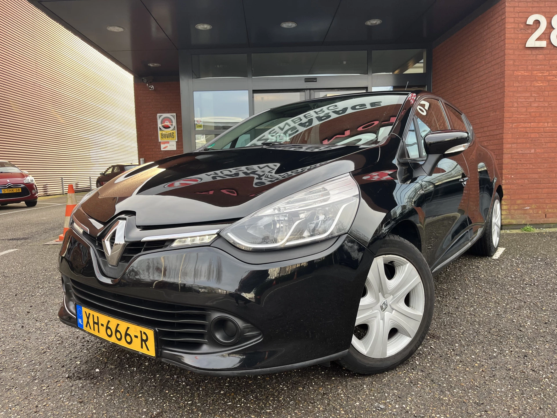 Hoofdafbeelding Renault Clio