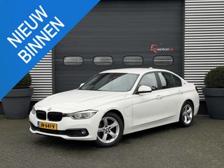 BMW 3-serie 330e Centennial Executive | Navigatie | Camera | Lederen Bekleding | Cruise Control |