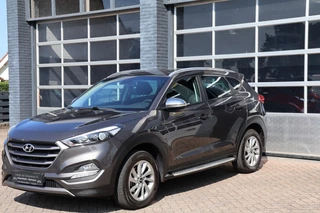 Hoofdafbeelding Hyundai Tucson Hyundai Tucson 1.6 GDi comfort navigatie, camera