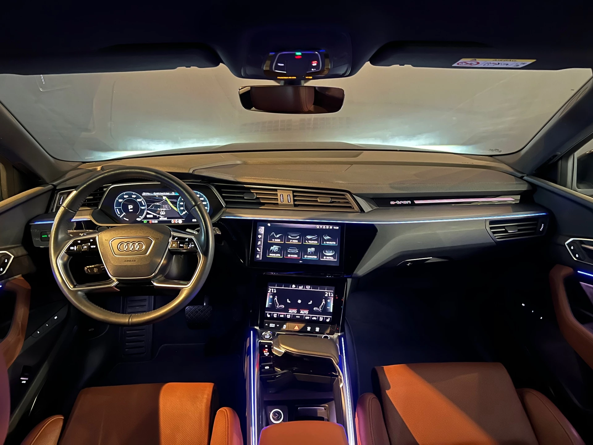 Hoofdafbeelding Audi e-tron