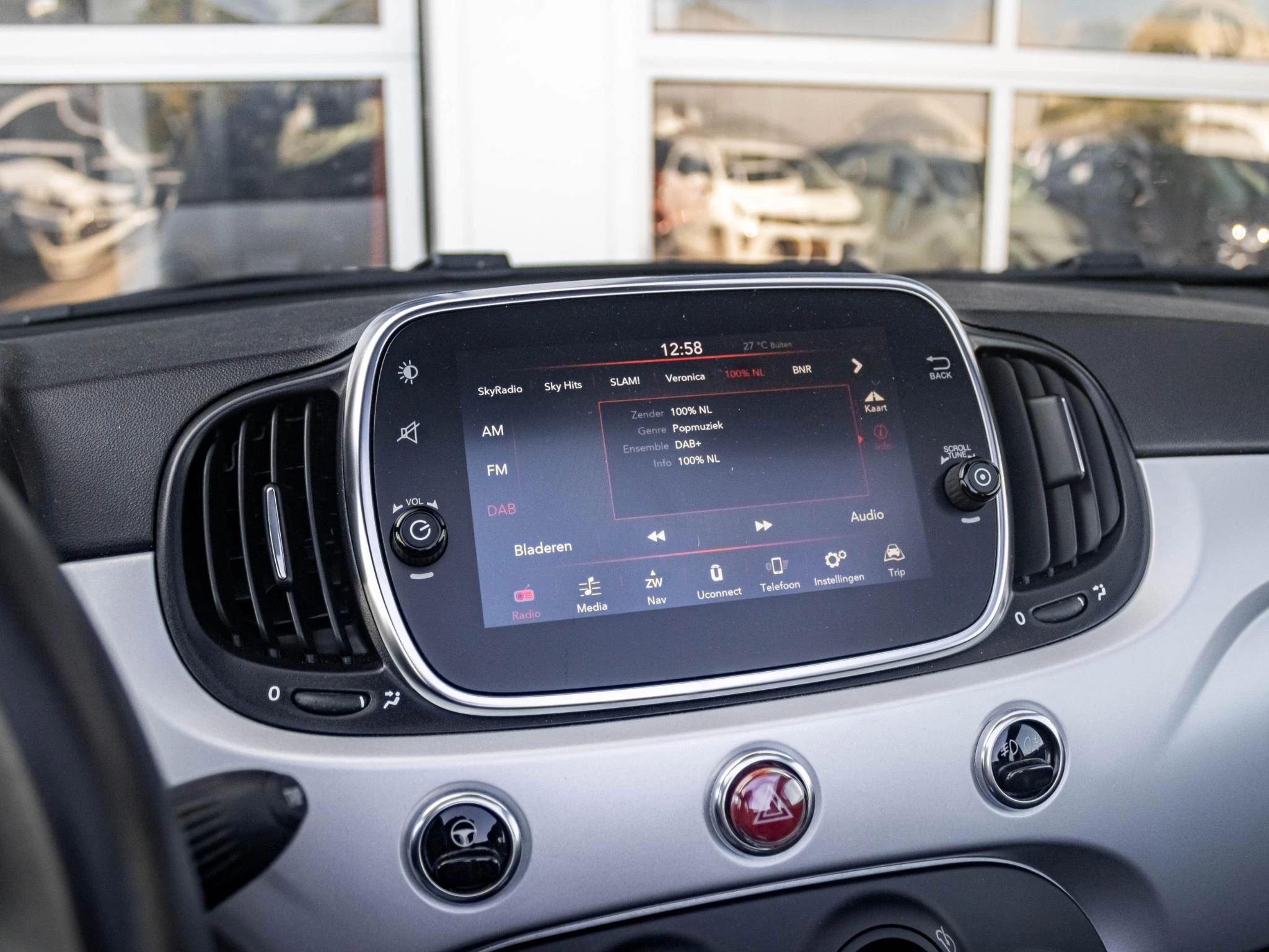 Hoofdafbeelding Fiat 500C
