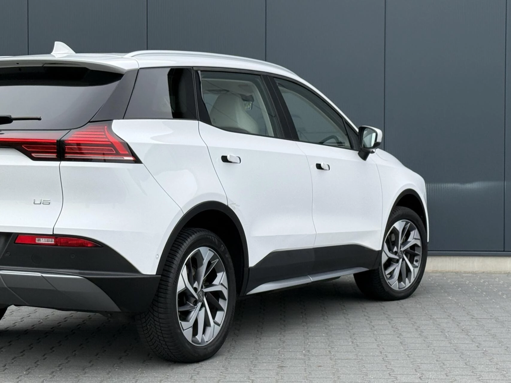 Hoofdafbeelding Aiways U5