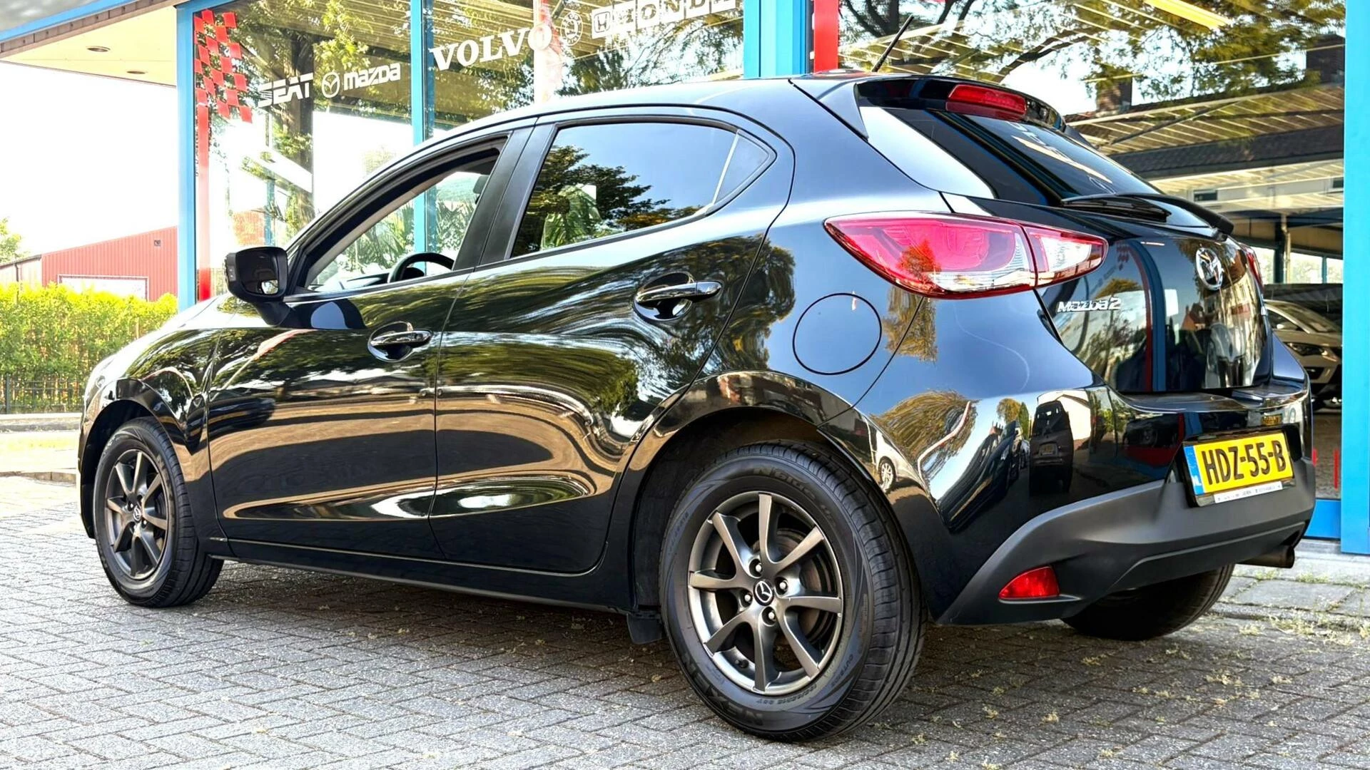 Hoofdafbeelding Mazda 2