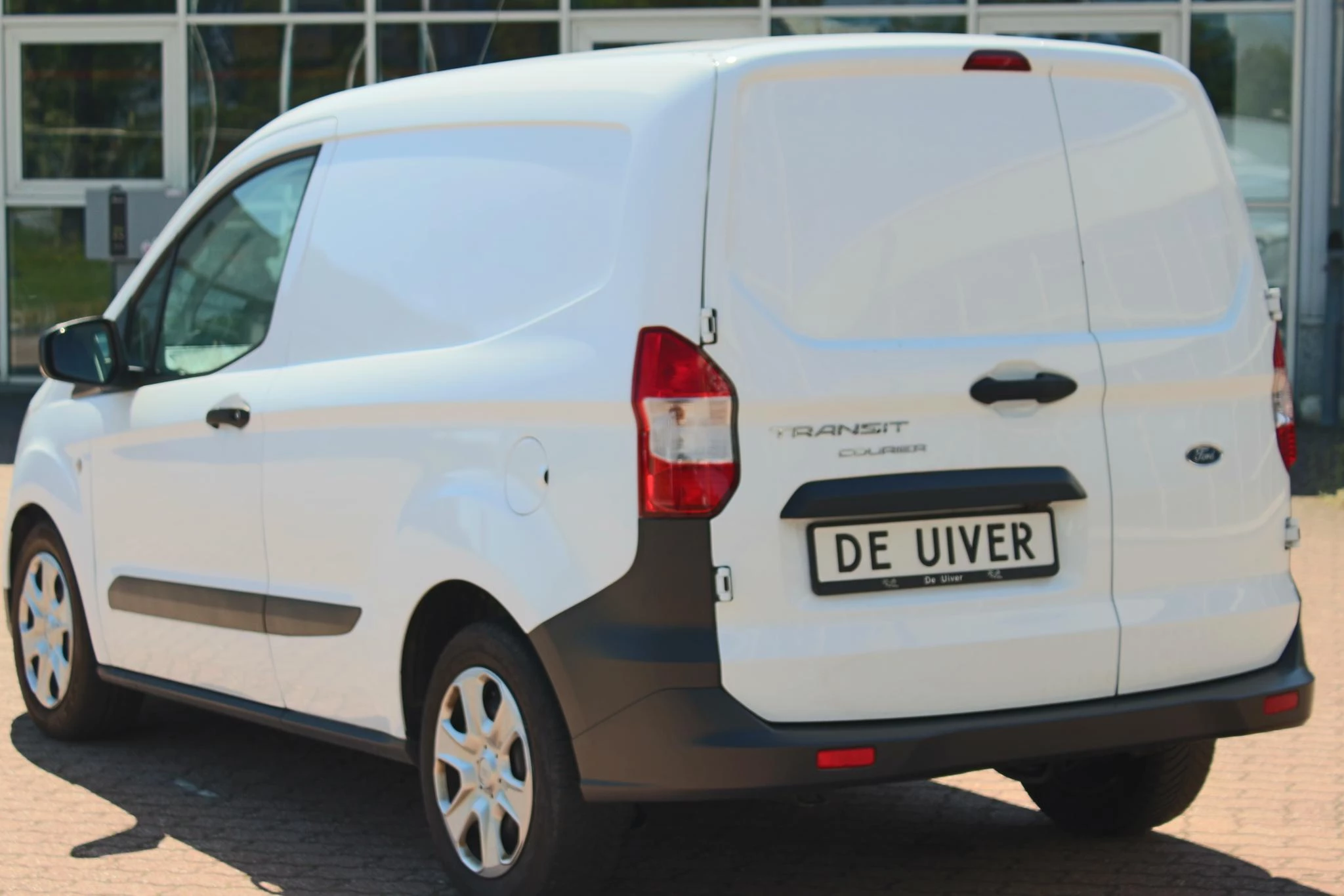 Hoofdafbeelding Ford Transit Courier