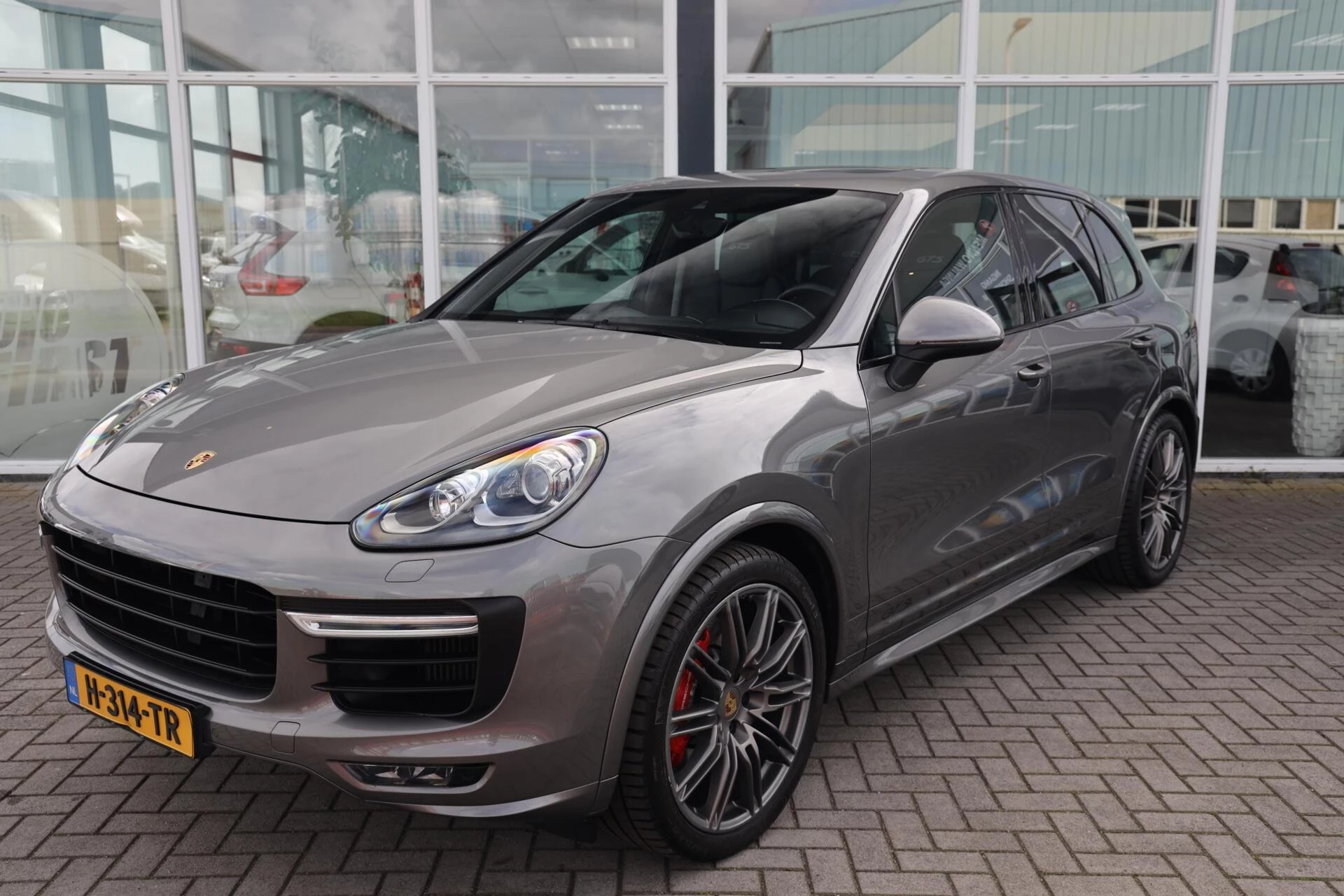 Hoofdafbeelding Porsche Cayenne