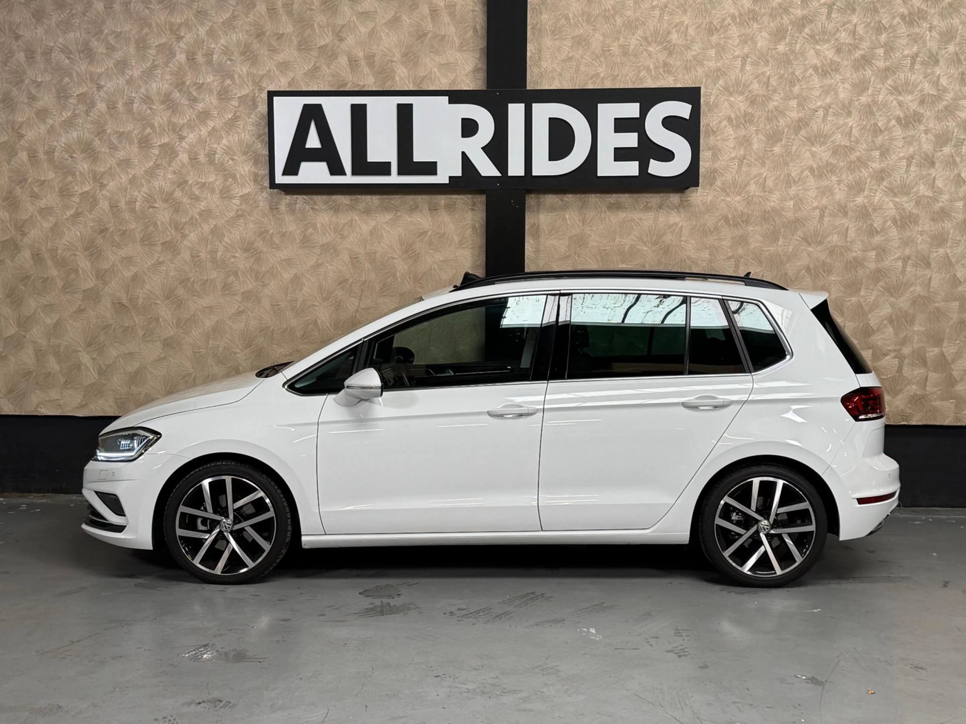 Hoofdafbeelding Volkswagen Golf Sportsvan