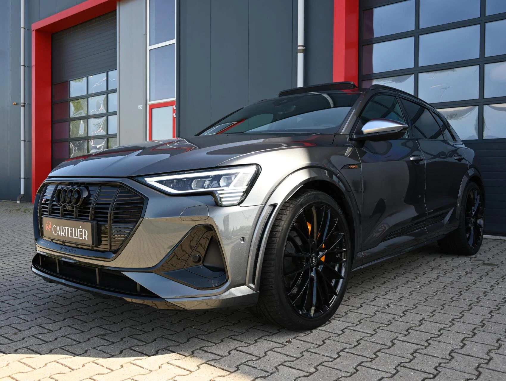 Hoofdafbeelding Audi e-tron