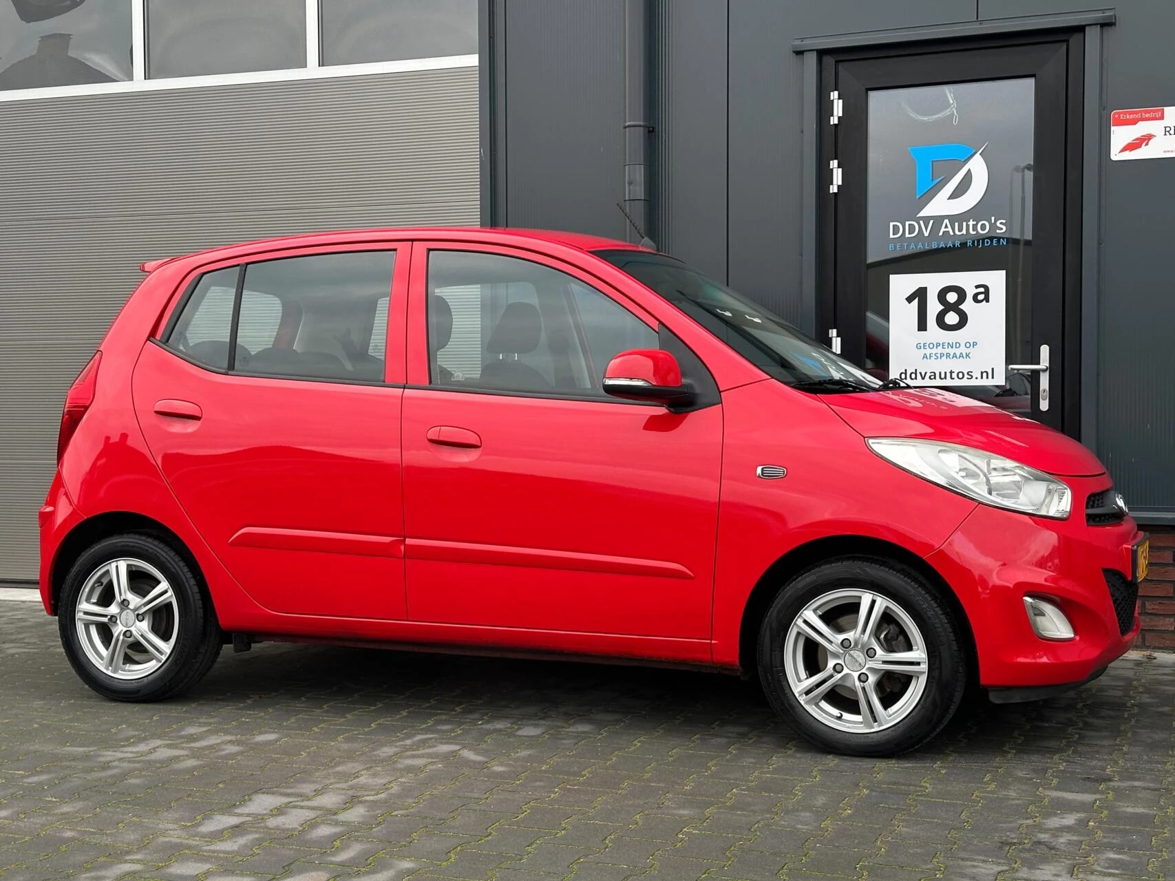 Hoofdafbeelding Hyundai i10