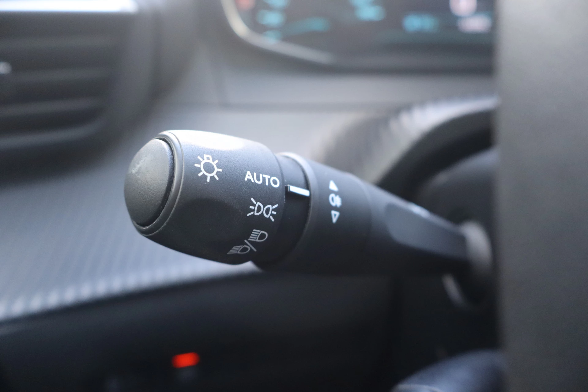 Hoofdafbeelding Peugeot e-2008