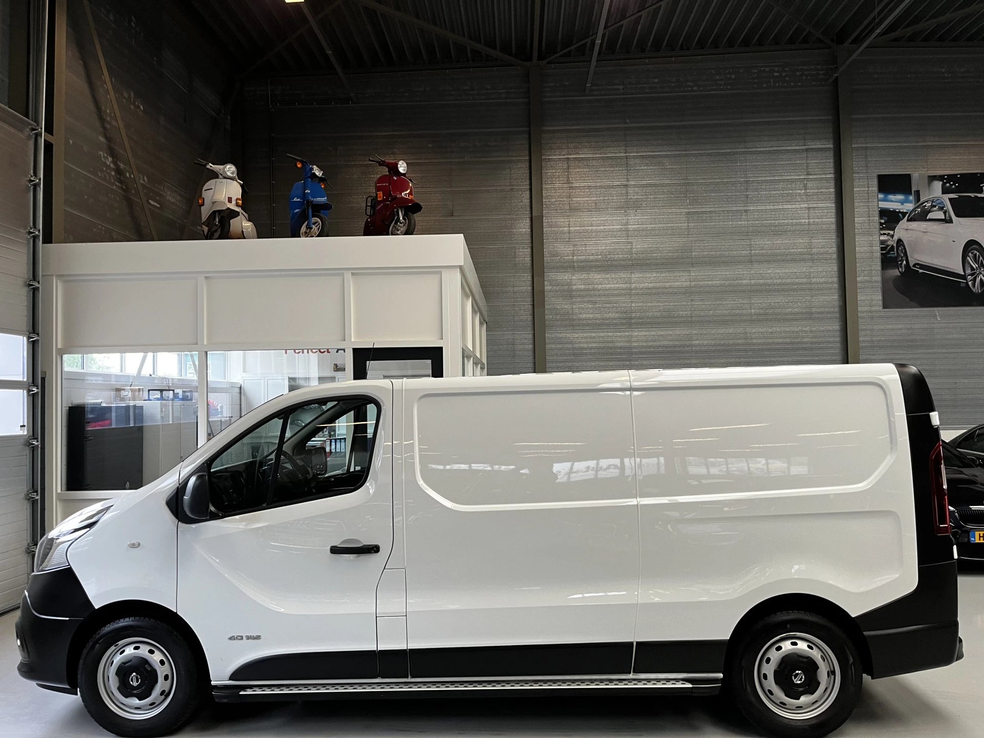 Hoofdafbeelding Nissan NV300