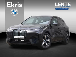 BMW iX xDrive40 | High Executive | Sportpakket | Driving Assistant Prof. | Head-Up | Trekhaak | Soft Close | Harman Kardon | 21'' LMV | Lentevoordeel