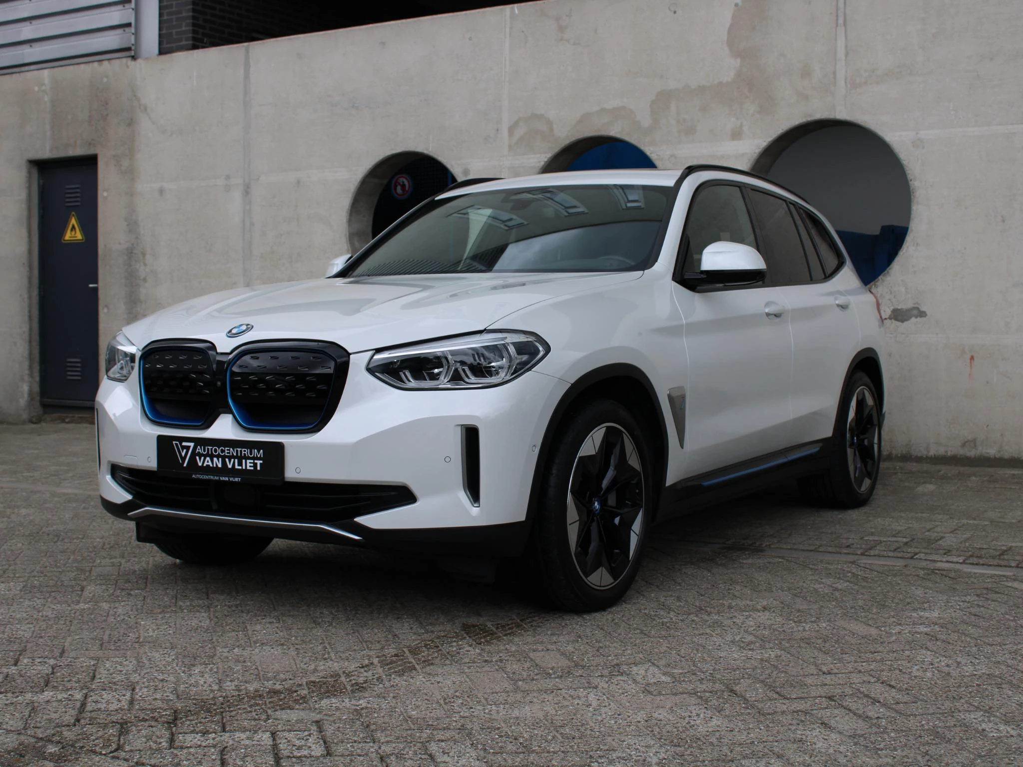 Hoofdafbeelding BMW iX3